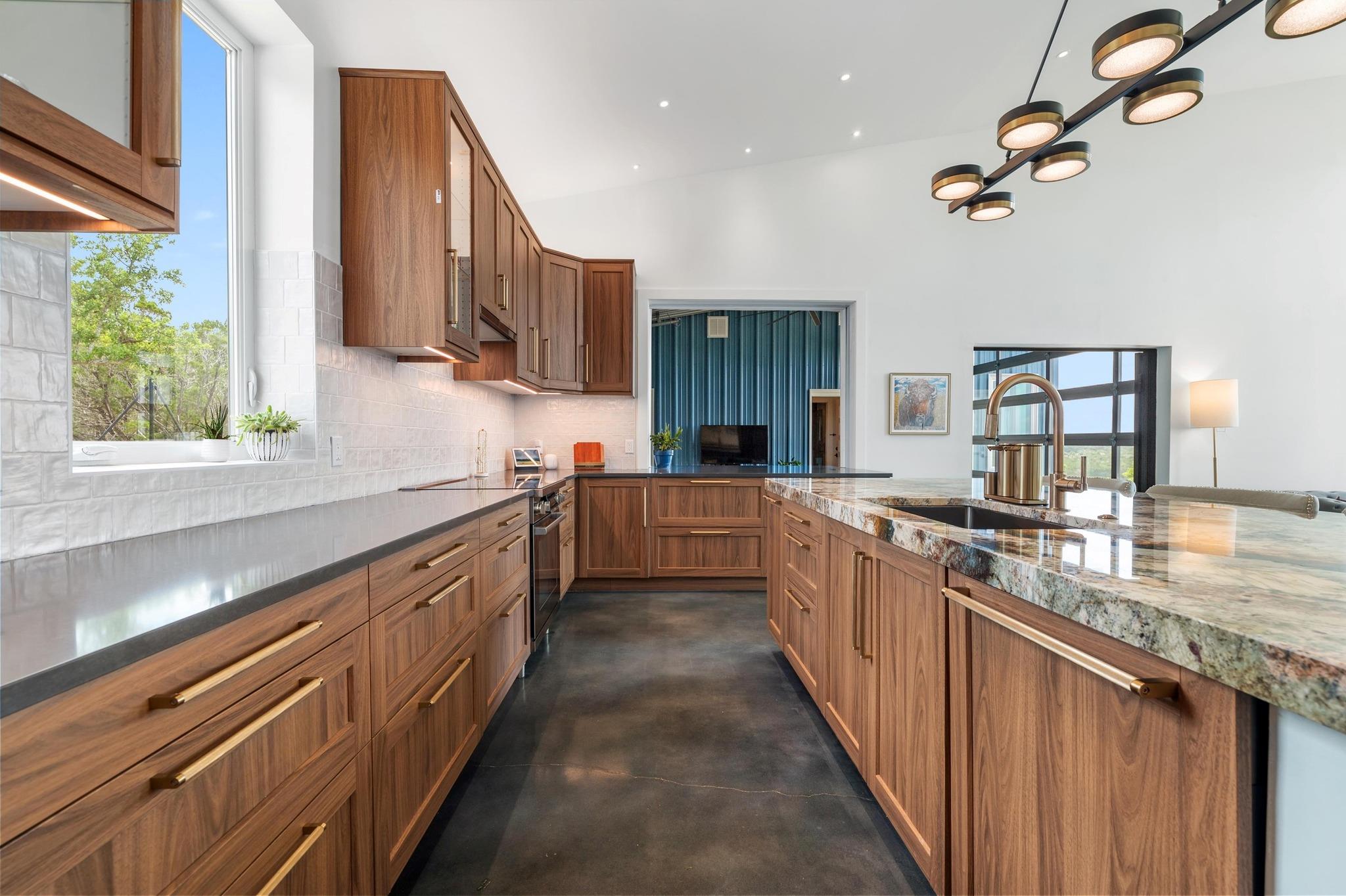 2300 Stagecoach Ranch Loop # B, Dripping Springs, TX 78620