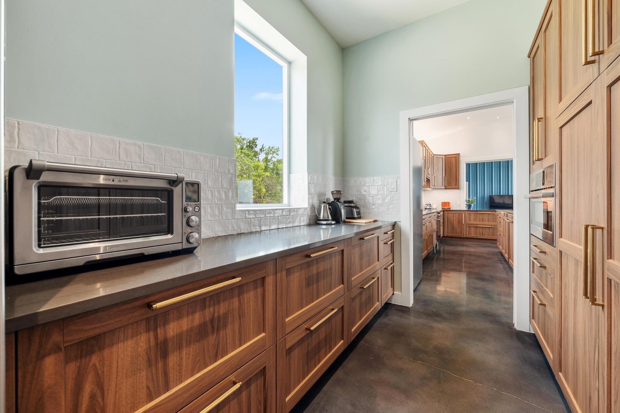 2300 Stagecoach Ranch Loop # B, Dripping Springs, TX 78620