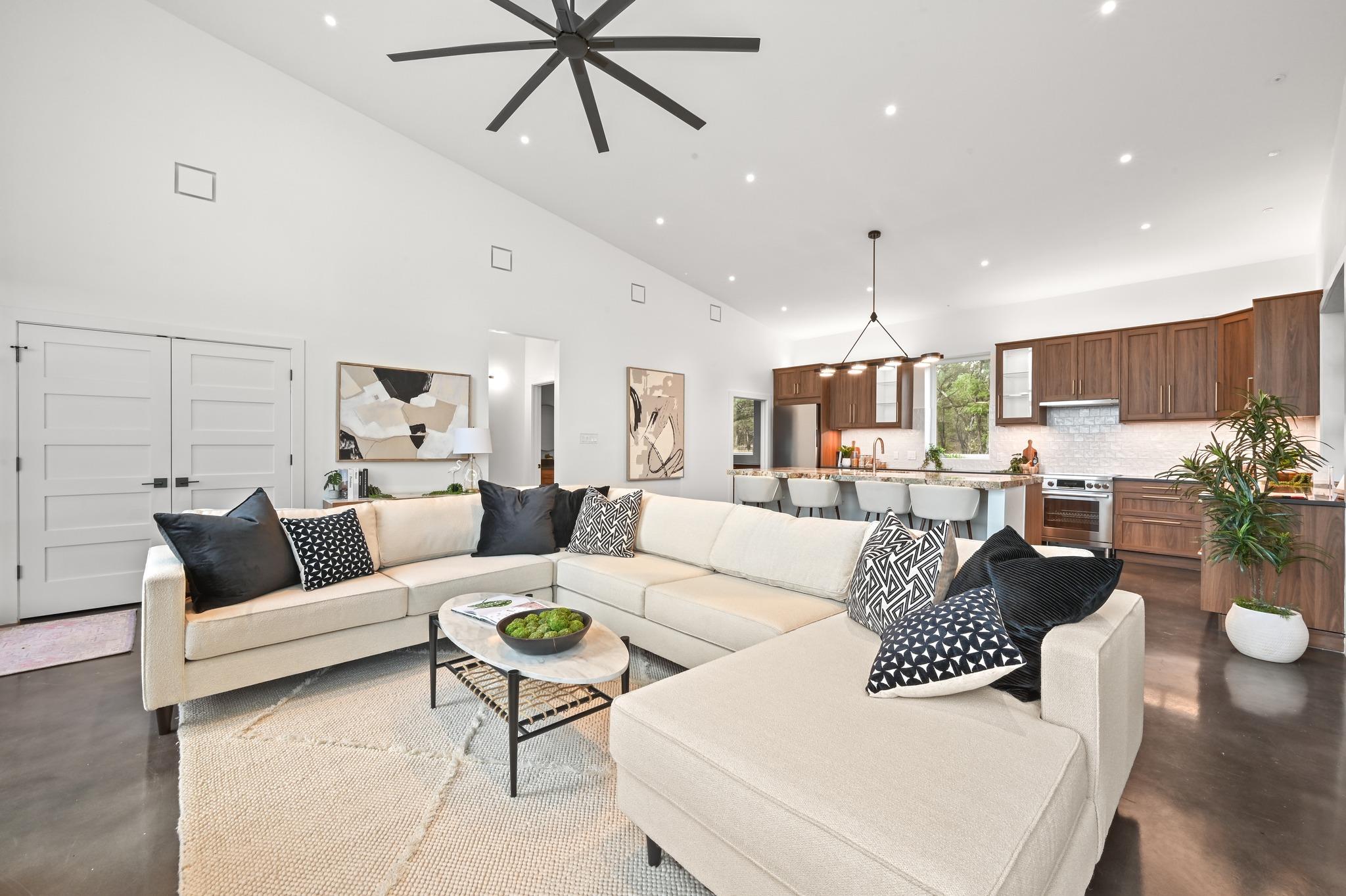 2300 Stagecoach Ranch Loop # B, Dripping Springs, TX 78620