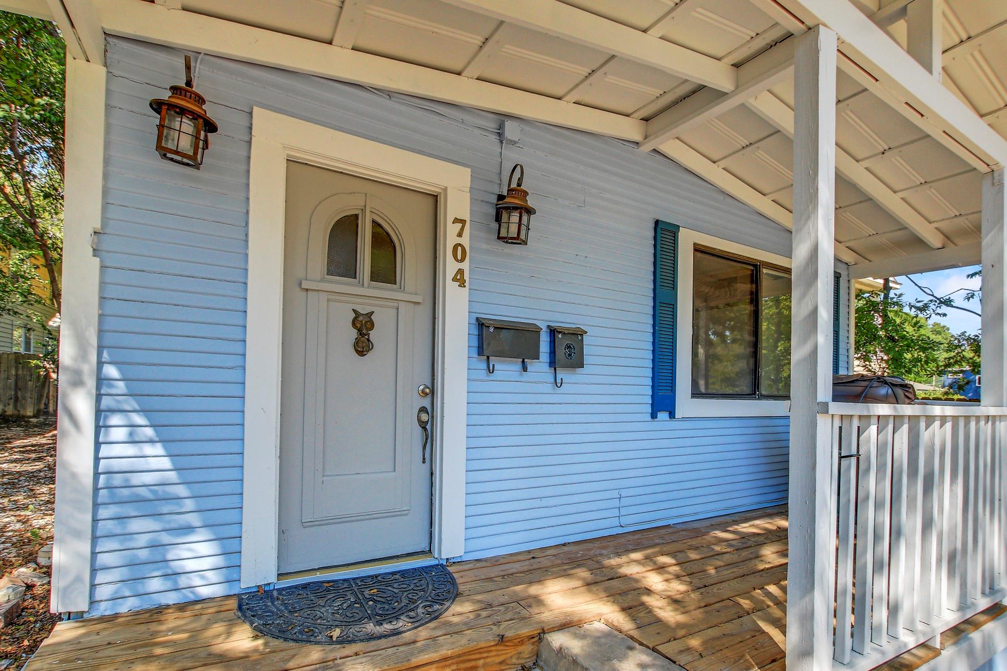 704 Franklin Blvd # A, Austin, TX 78751