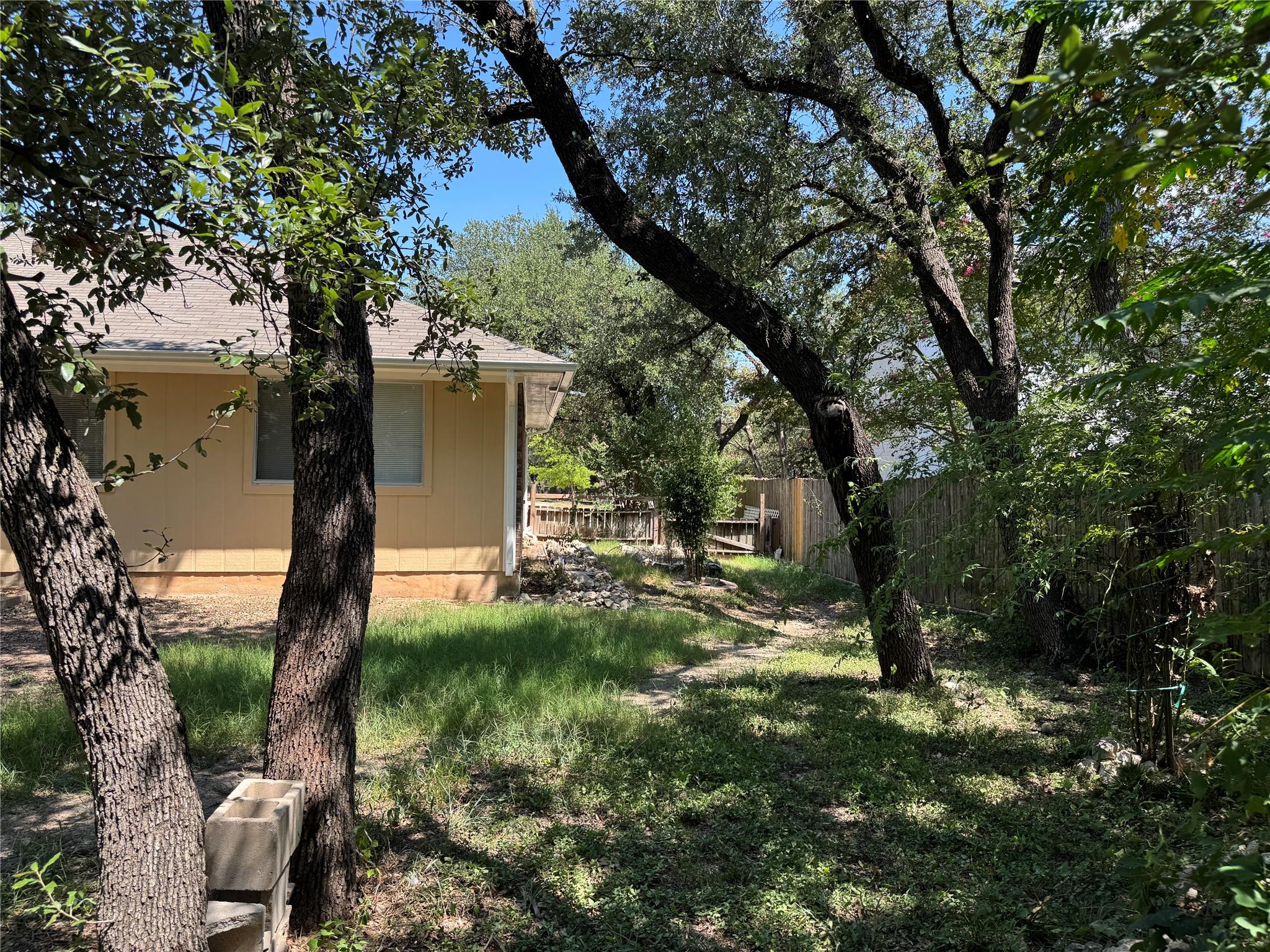 2207 N Cannes Dr, Cedar Park, TX 78613