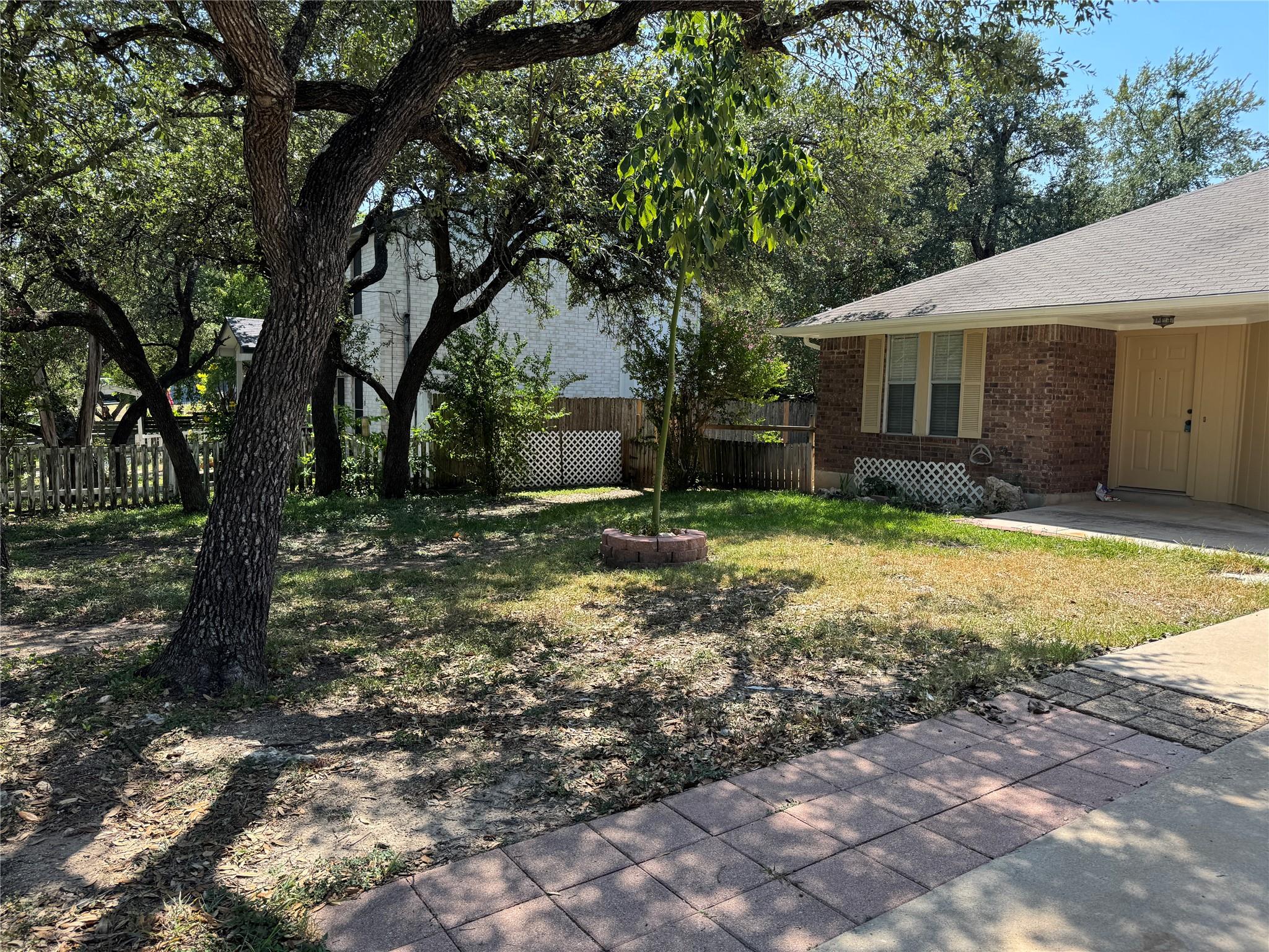 2207 N Cannes Dr, Cedar Park, TX 78613