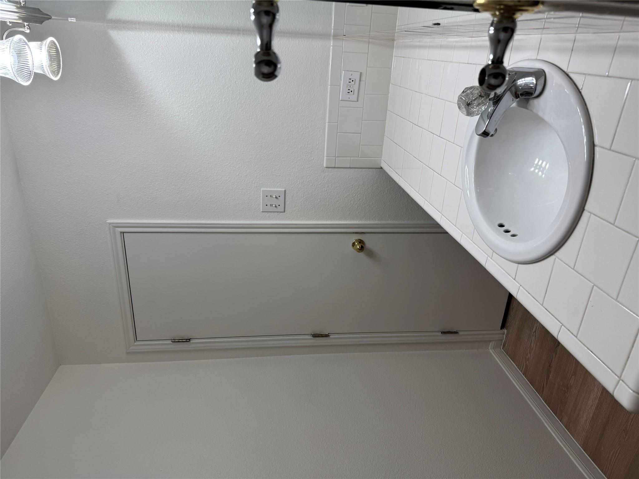 2207 N Cannes Dr, Cedar Park, TX 78613