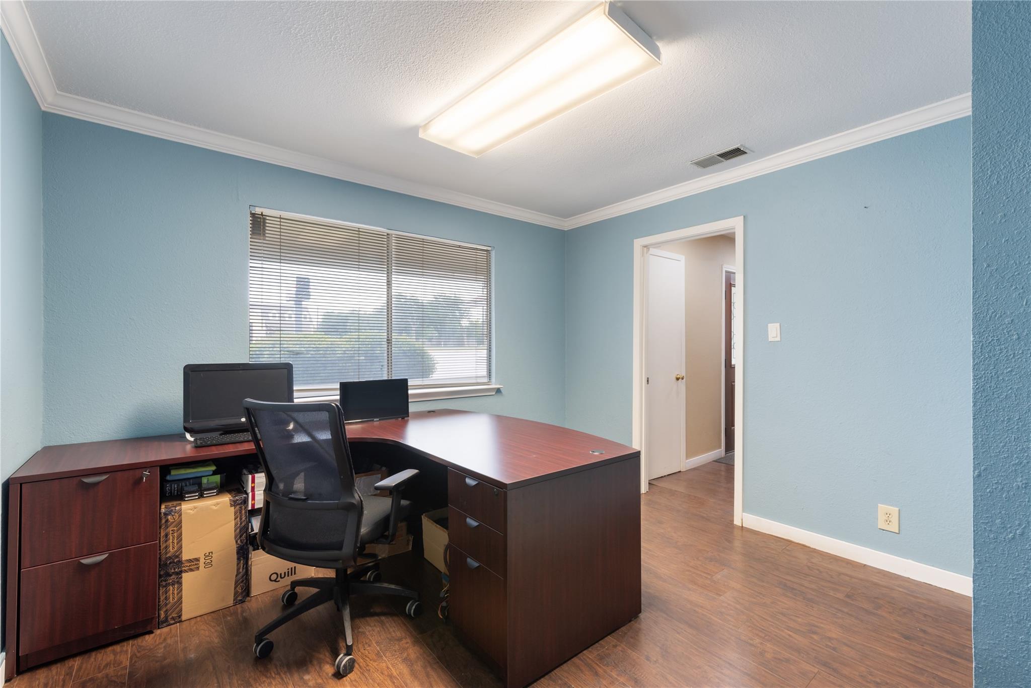 2207 W Parmer Ln, Austin, TX 78727