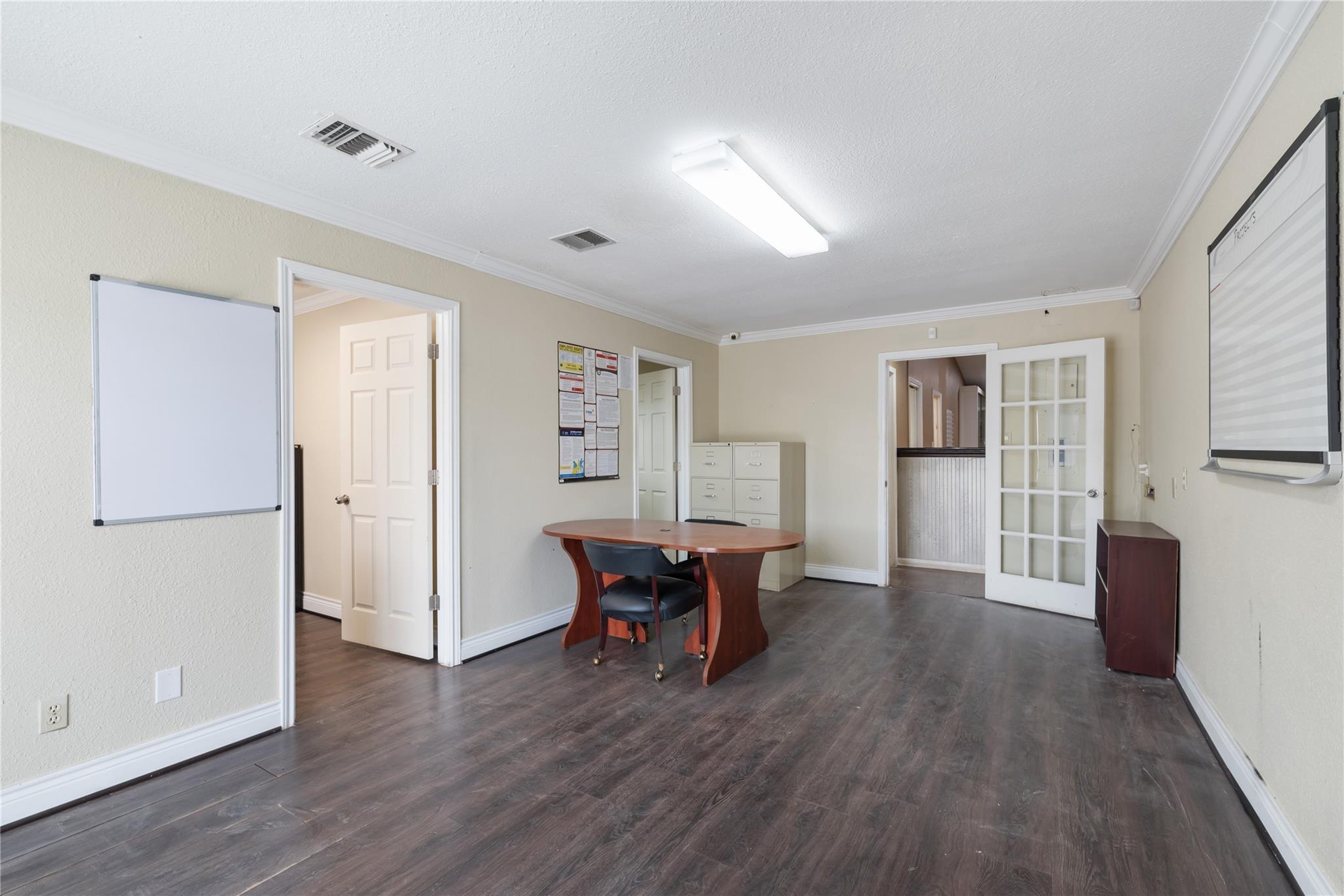 2207 W Parmer Ln, Austin, TX 78727