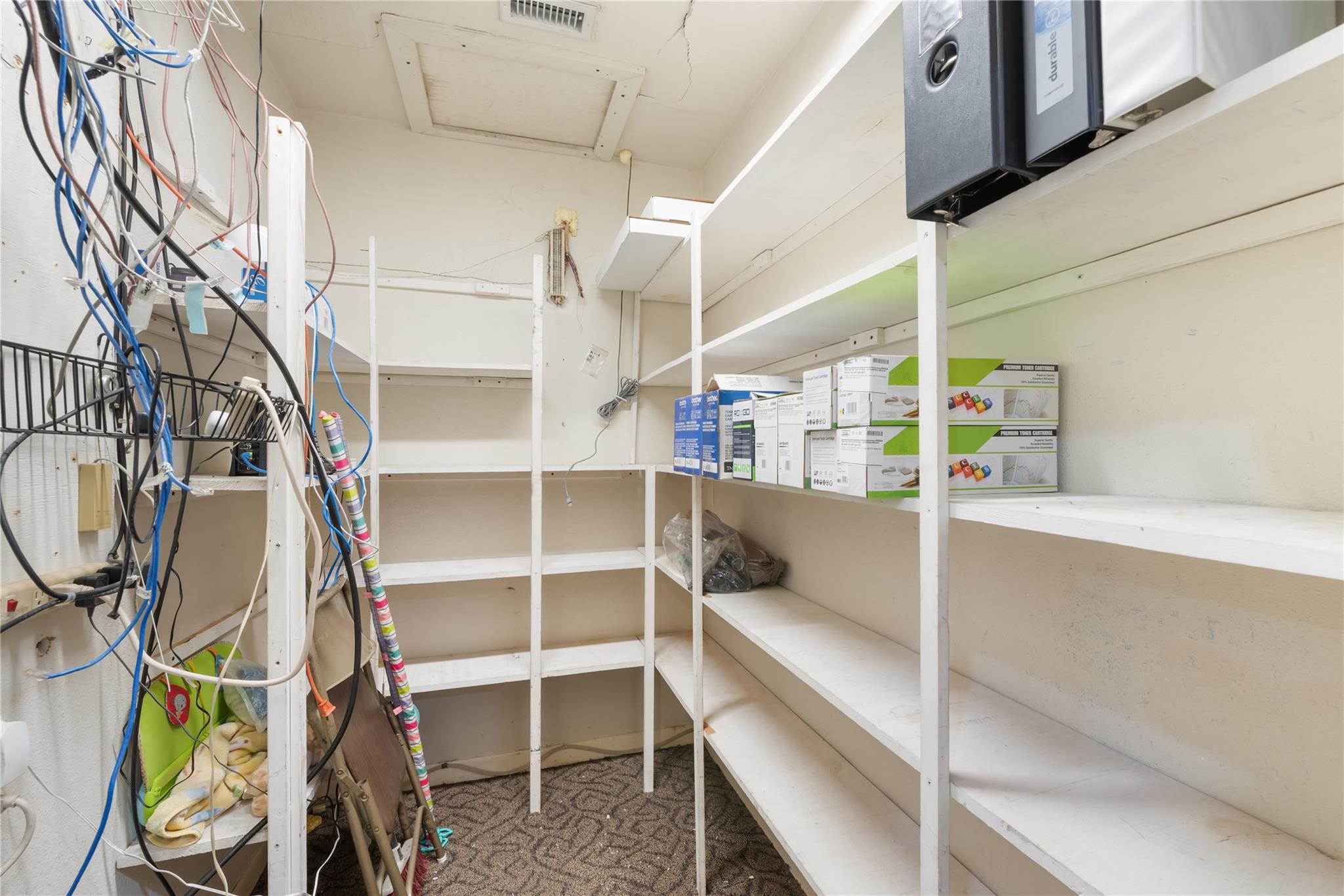 2207 W Parmer Ln, Austin, TX 78727