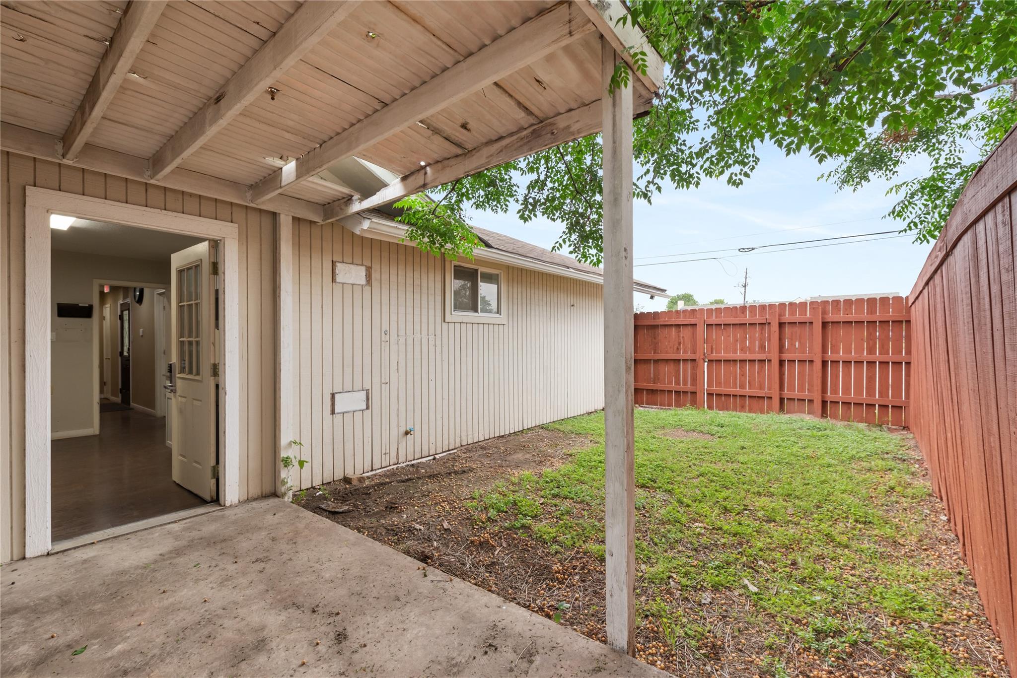 2207 W Parmer Ln, Austin, TX 78727