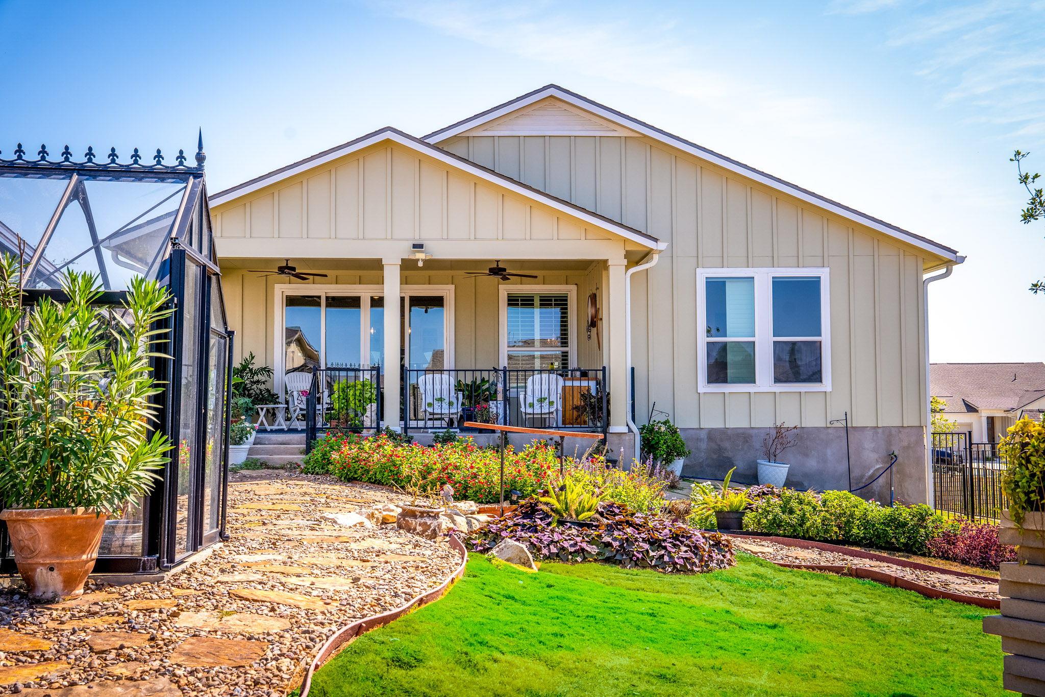 115 Twisting Crest Cv, San Marcos, TX 78666