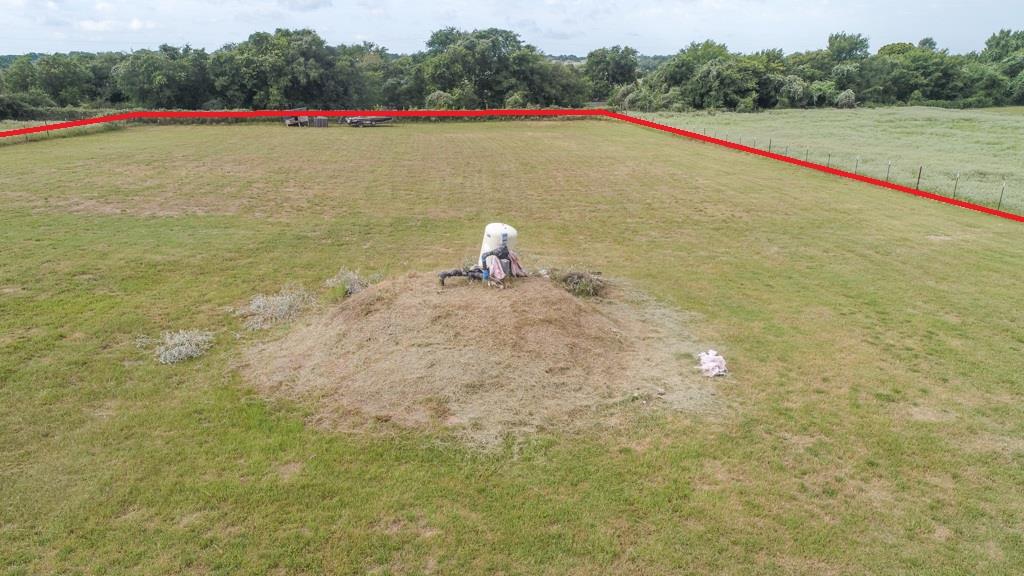 859 Ivy Switch Rd, Luling, TX 78648