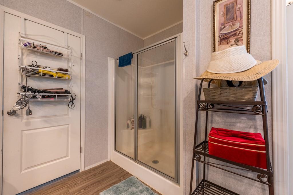 859 Ivy Switch Rd, Luling, TX 78648