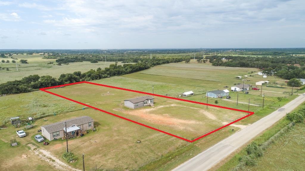 859 Ivy Switch Rd, Luling, TX 78648