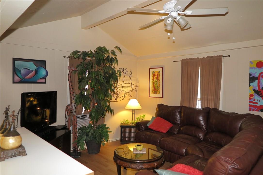 1310 S Pine St, Georgetown, TX 78626