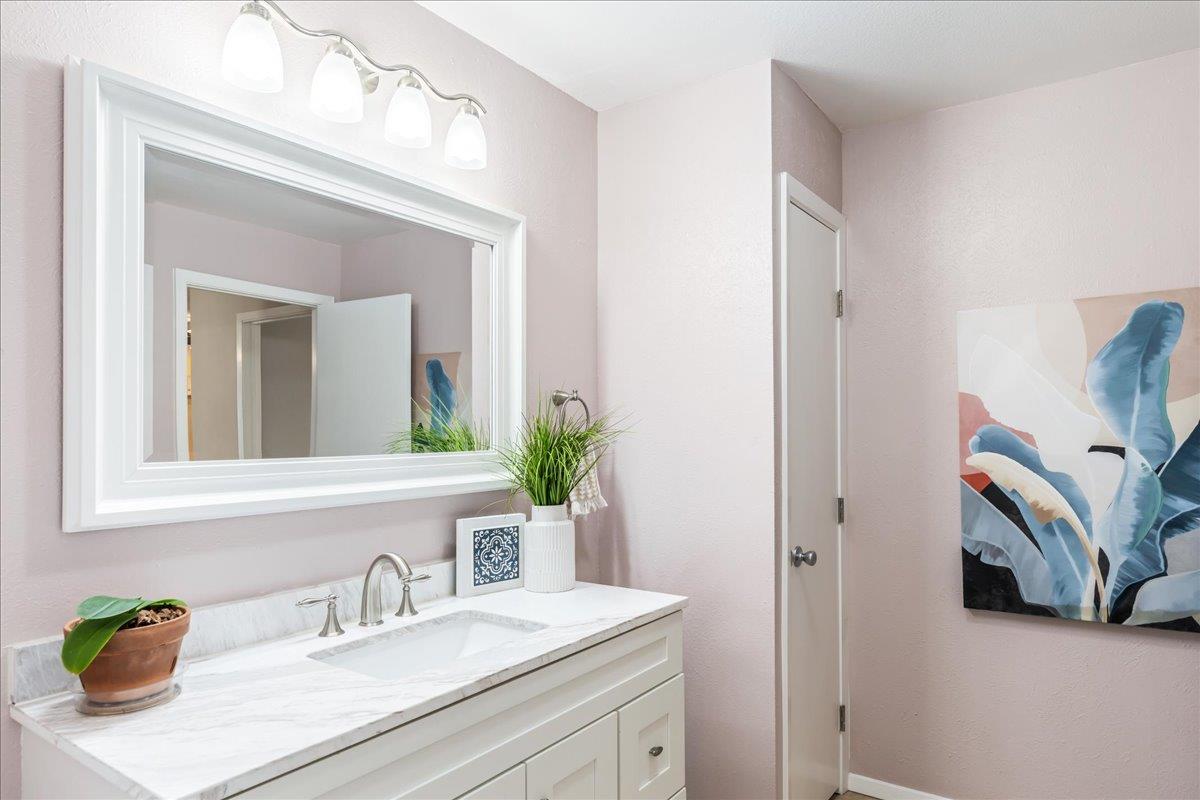 8100 Appomattox Dr, Austin, TX 78745