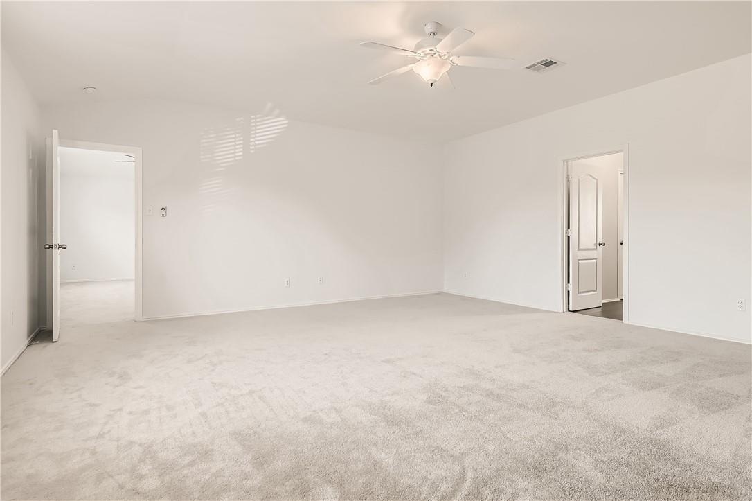 1104 Canoe Cv, Hutto, TX 78634