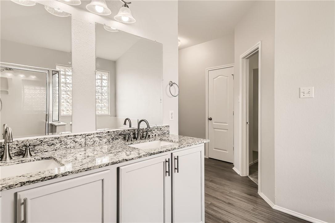 1104 Canoe Cv, Hutto, TX 78634