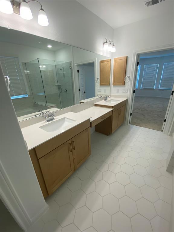 1012 Olinda Ct, Liberty Hill, TX 78642