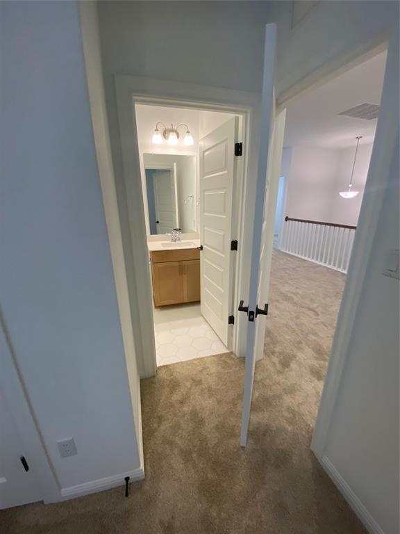 1012 Olinda Ct, Liberty Hill, TX 78642