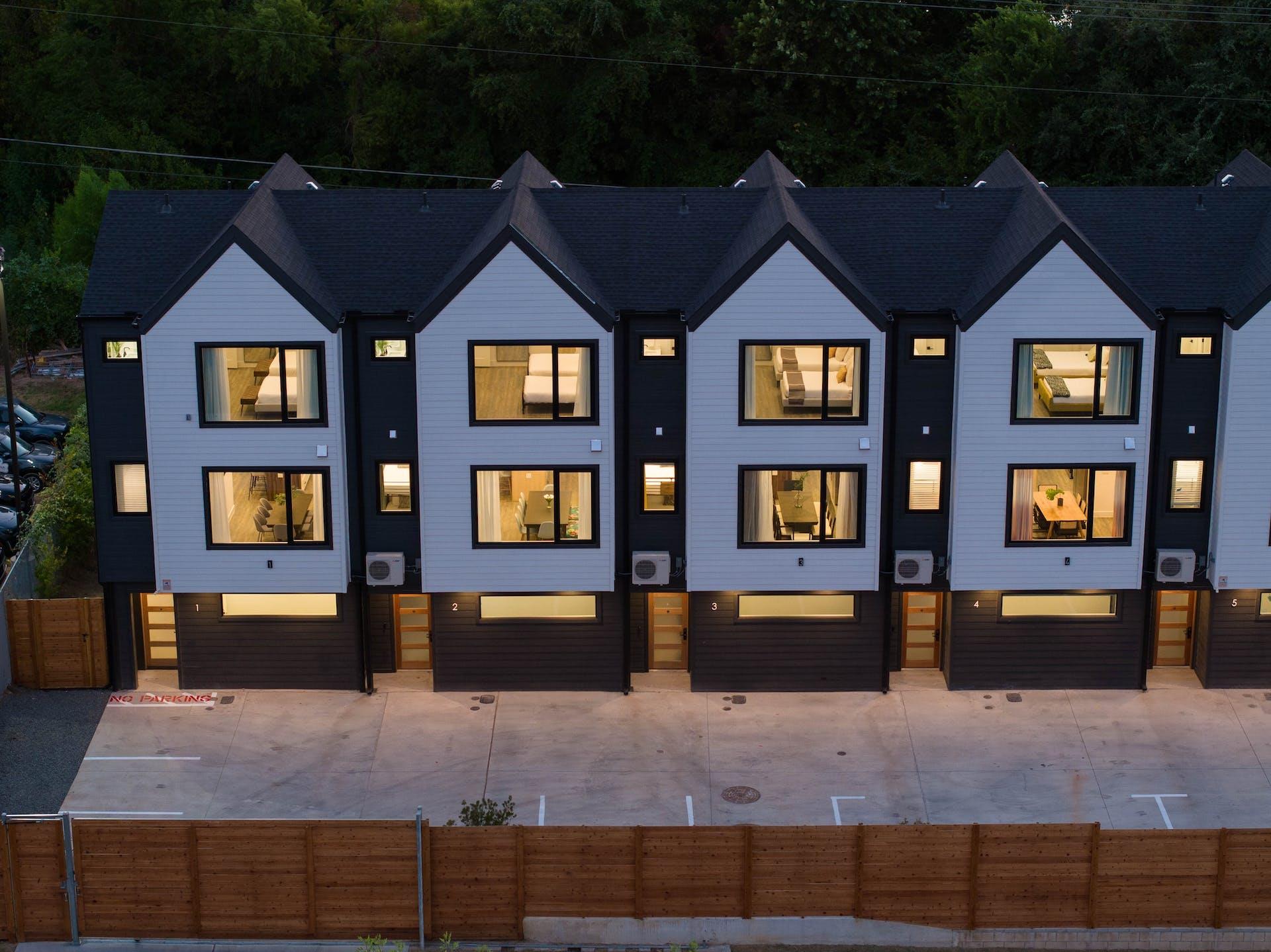 7104 Creekside Dr, Austin, TX 78752