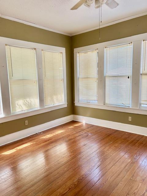 413 Fowzer St, Taylor, TX 76574