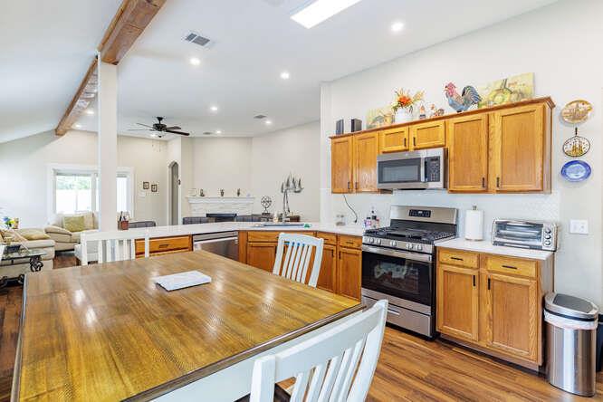 213 Chandler Crossing Trl, Round Rock, TX 78665