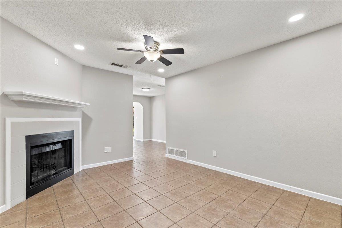 4103 Koala Dr, Killeen, TX 76543