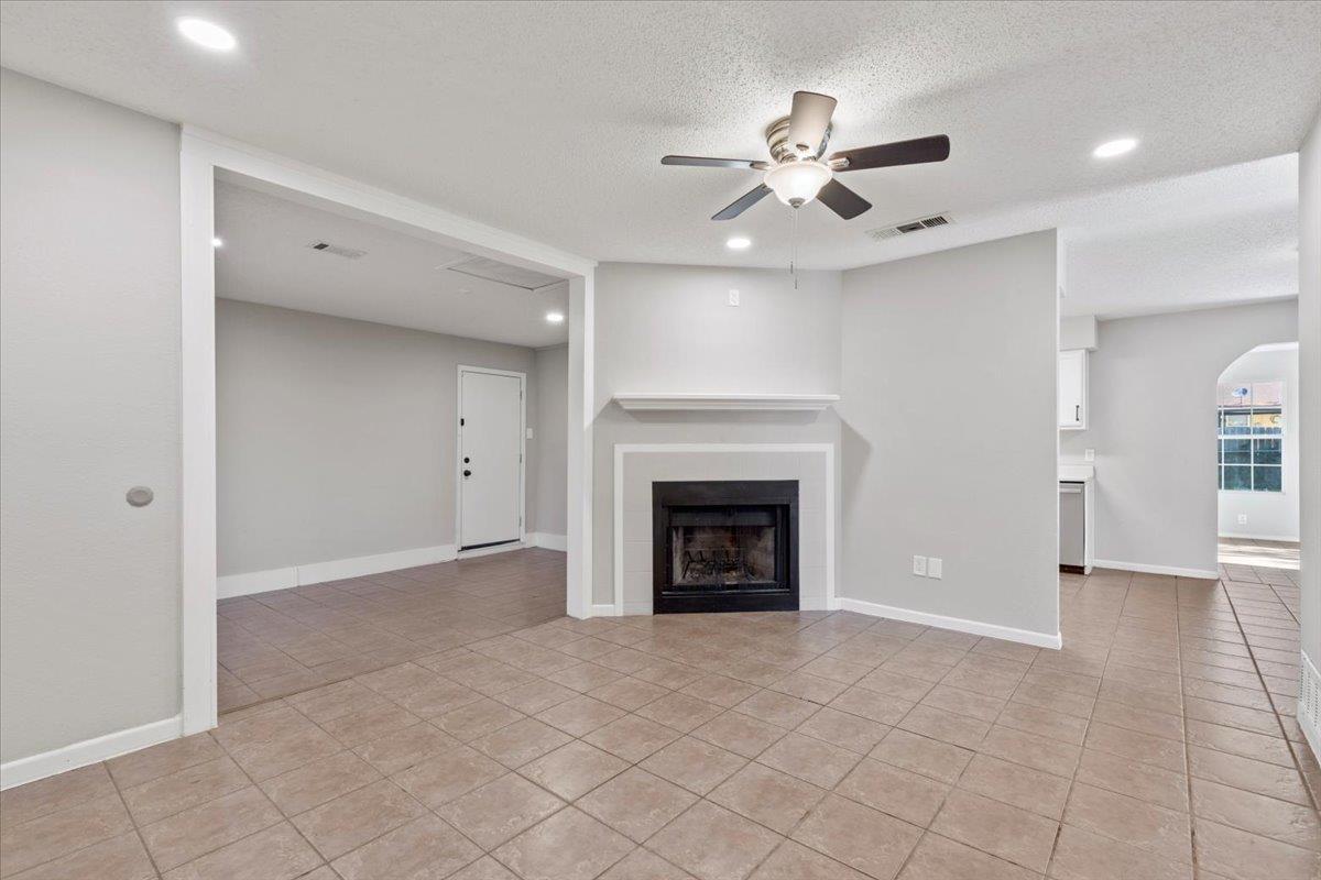 4103 Koala Dr, Killeen, TX 76543