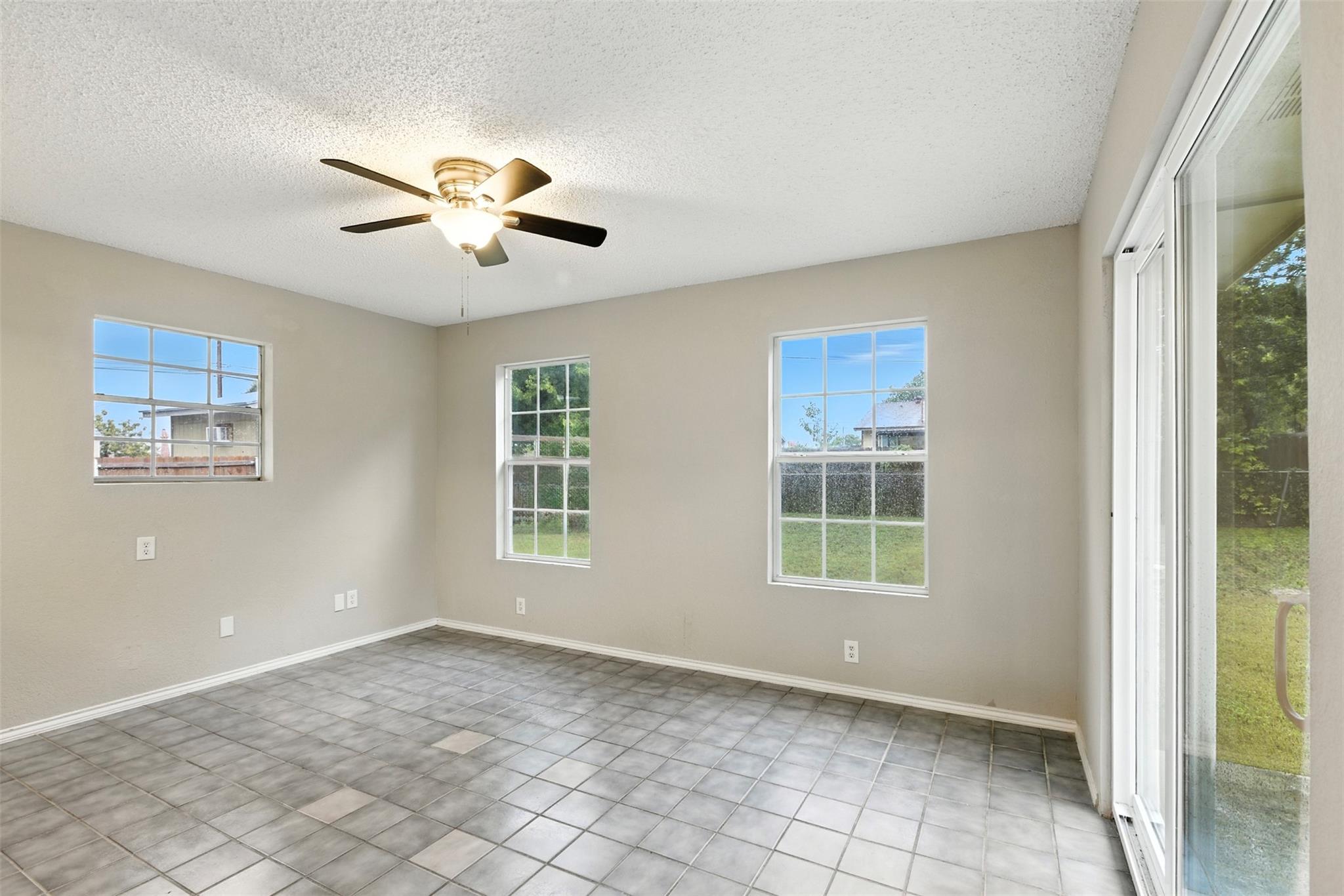 4103 Koala Dr, Killeen, TX 76543