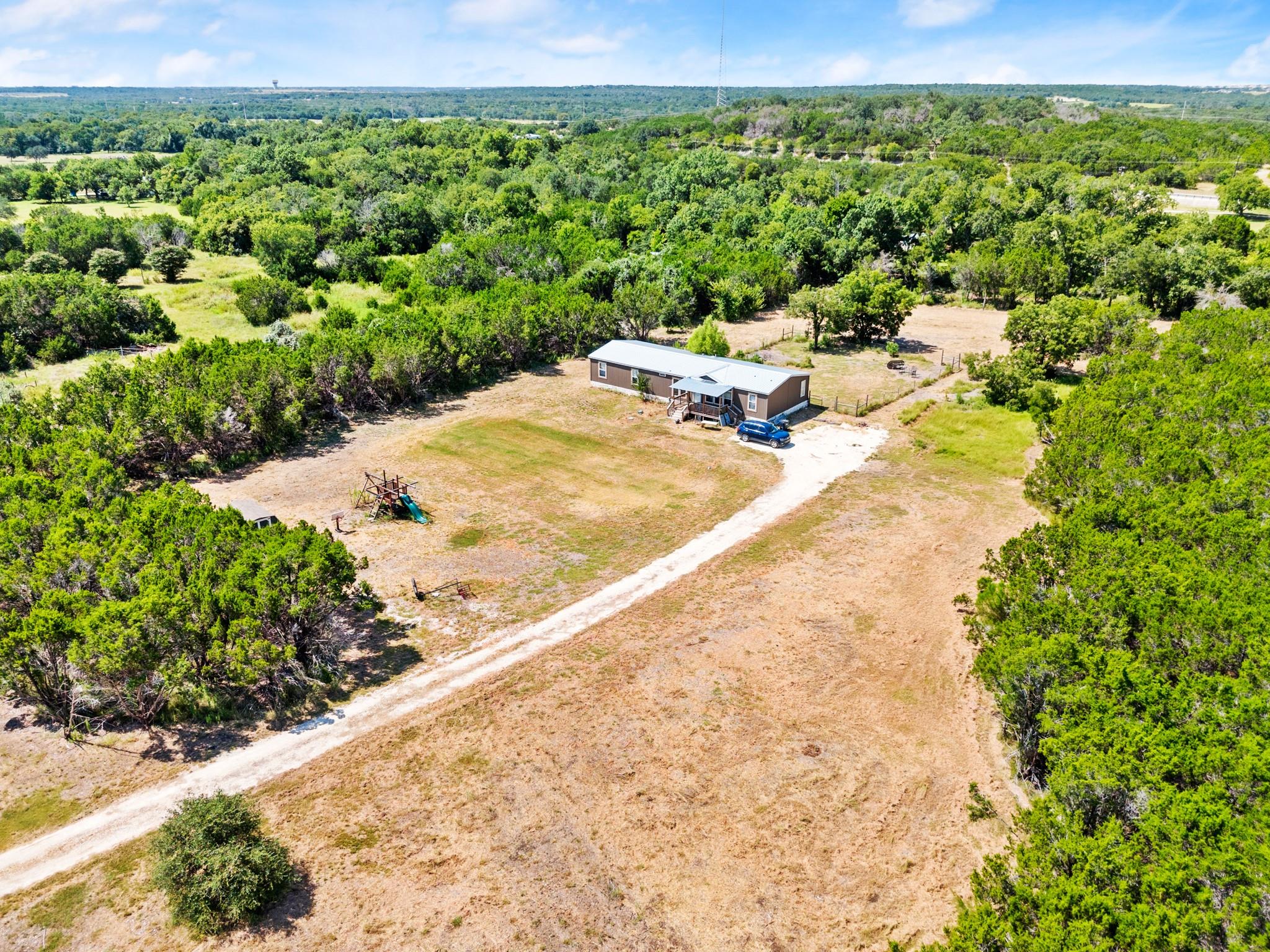 755 Pecan Br, Florence, TX 76527