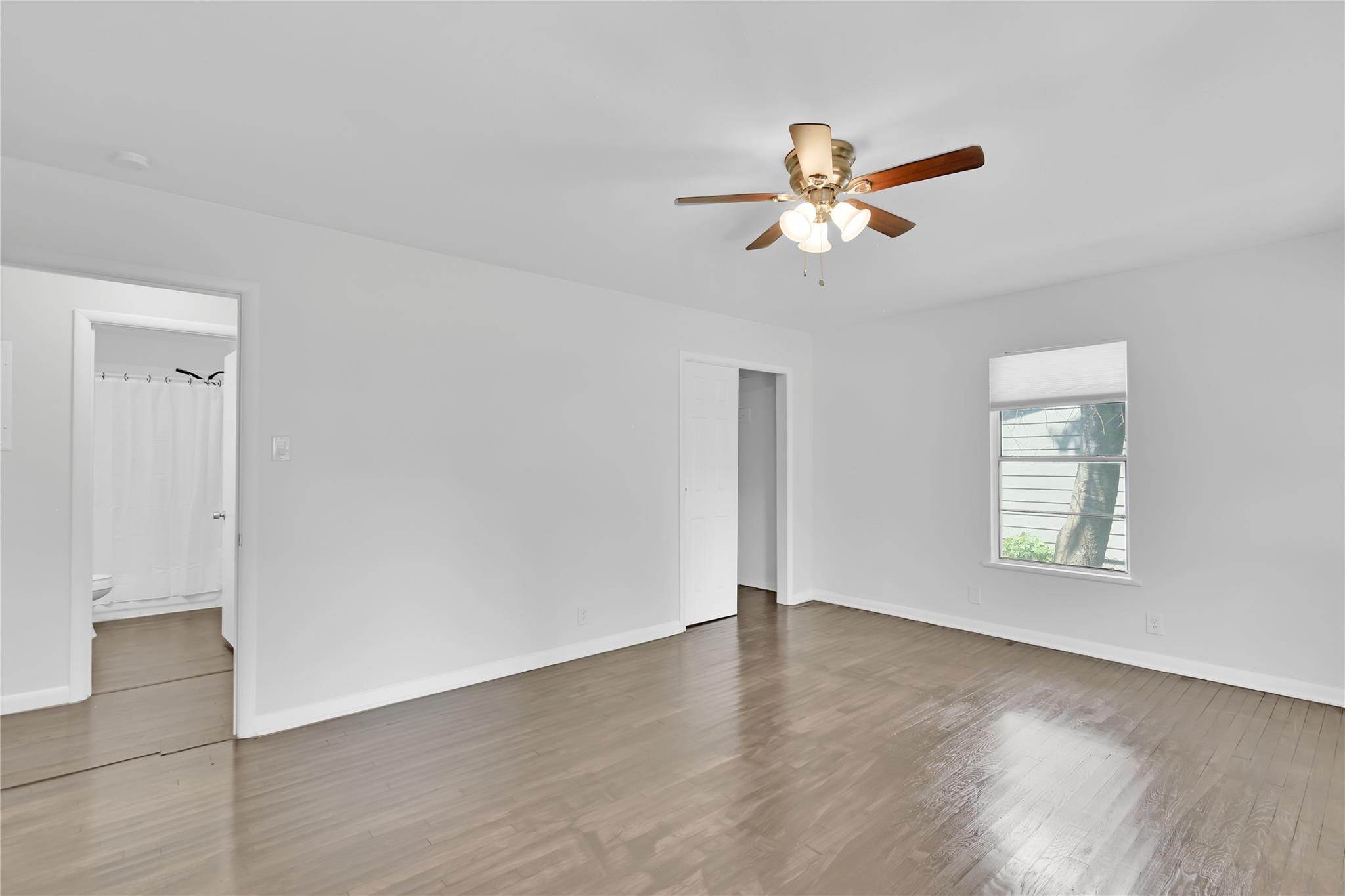 1407 Kent St, Taylor, TX 76574