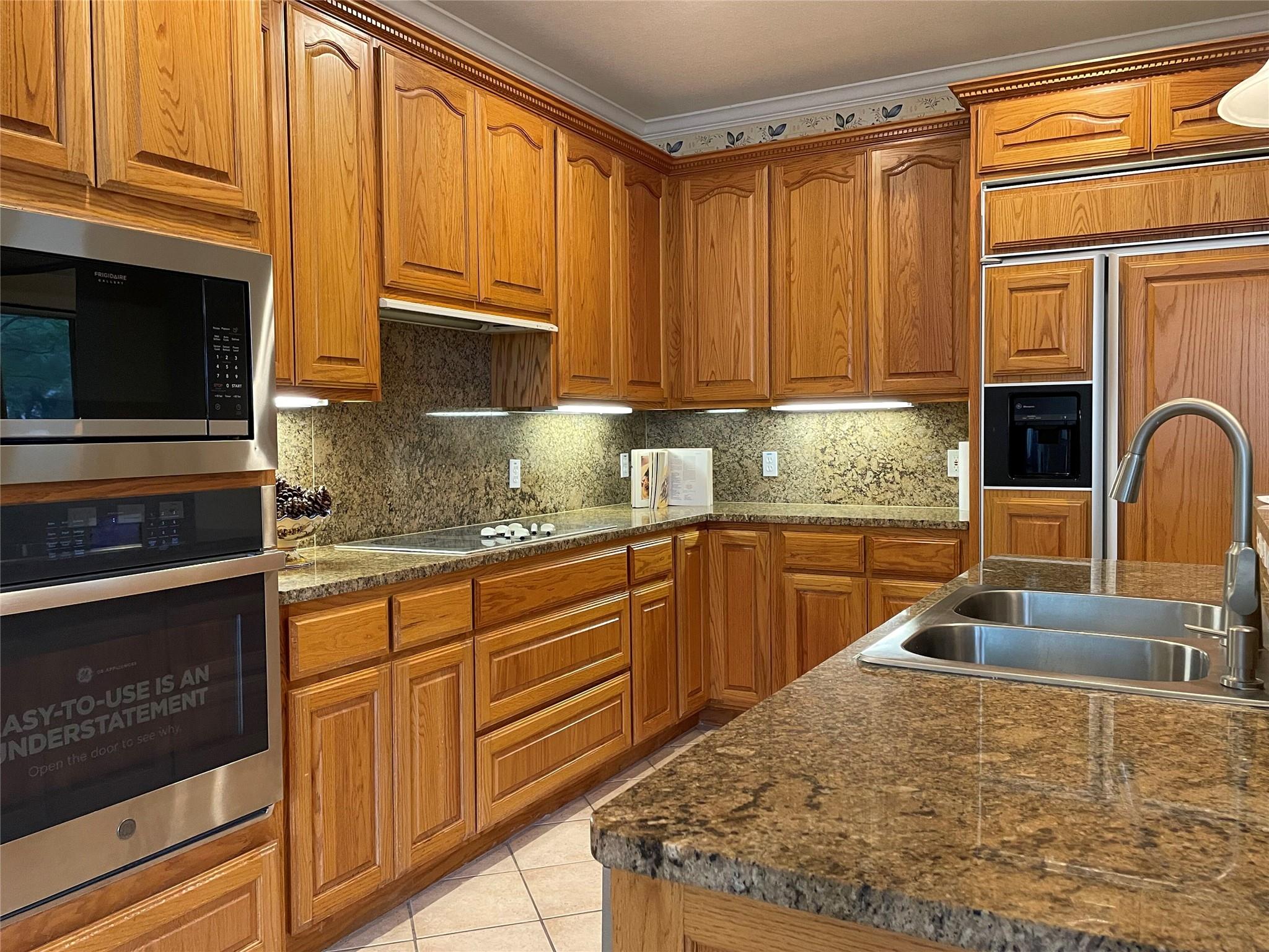 120 W Brazos Dr, Georgetown, TX 78628