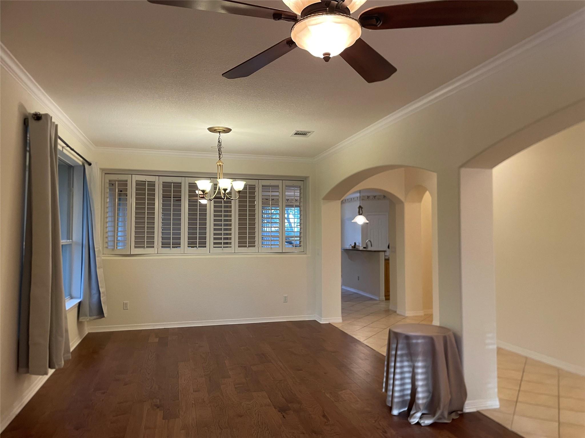 120 W Brazos Dr, Georgetown, TX 78628