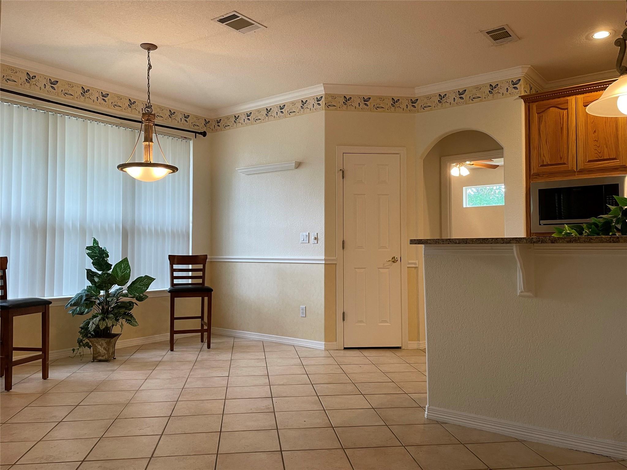 120 W Brazos Dr, Georgetown, TX 78628