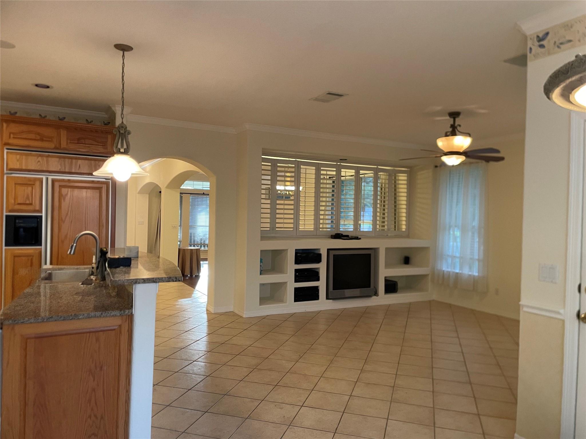 120 W Brazos Dr, Georgetown, TX 78628