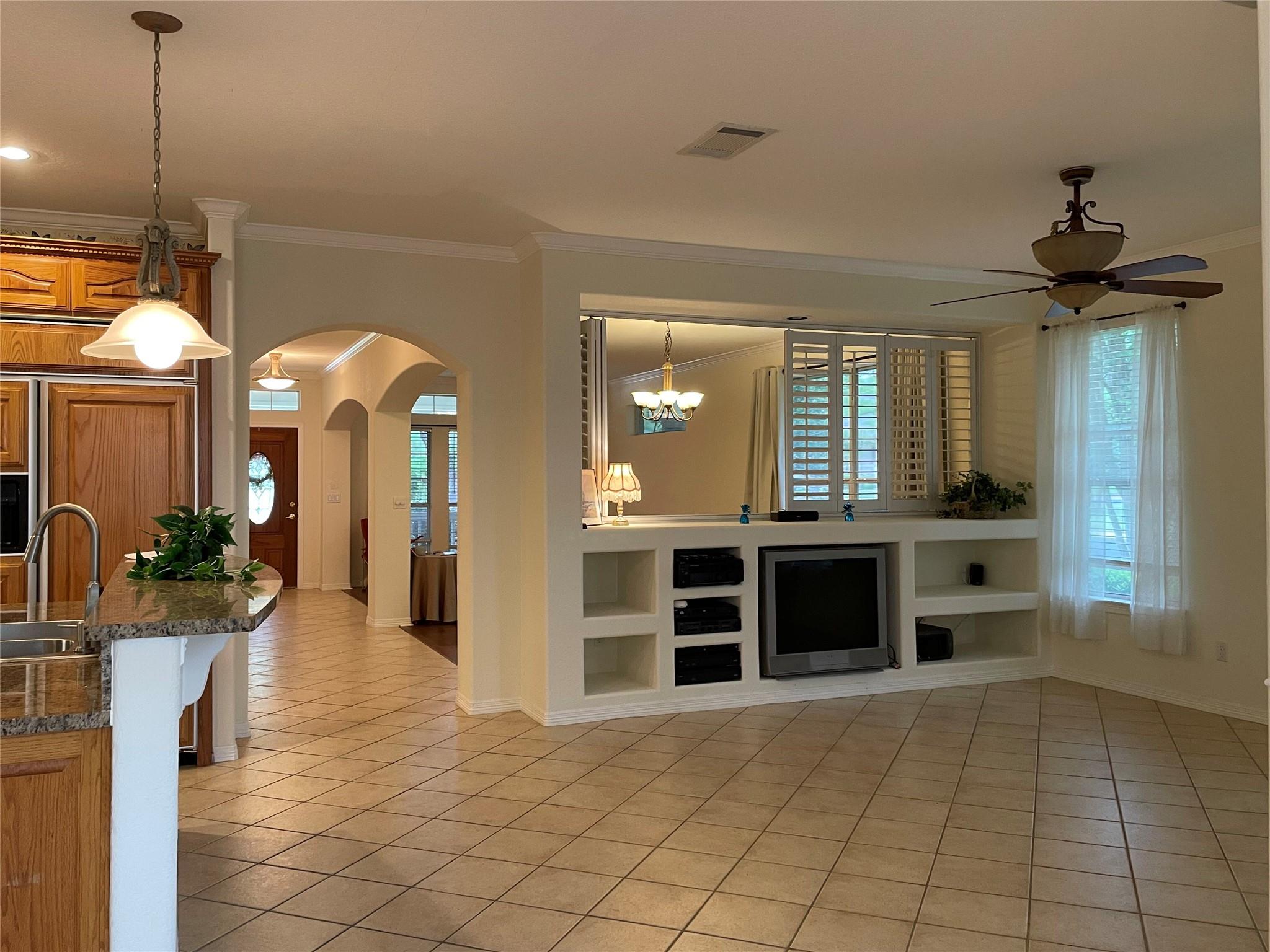 120 W Brazos Dr, Georgetown, TX 78628