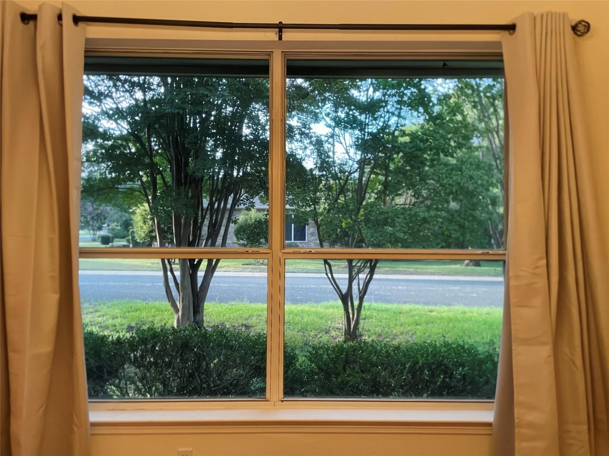 120 W Brazos Dr, Georgetown, TX 78628