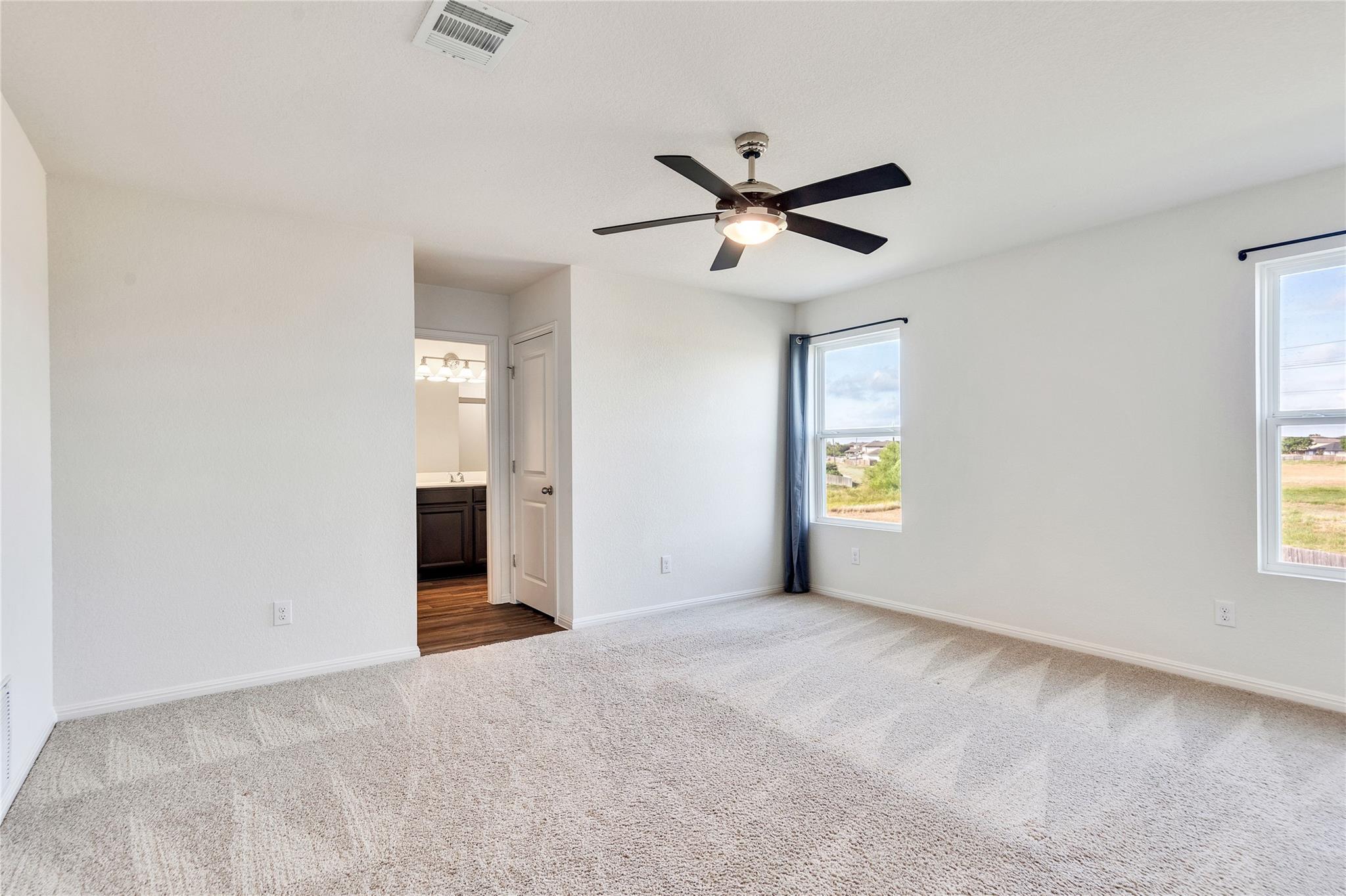 14400 Shooter McGavin Dr, Manor, TX 78653