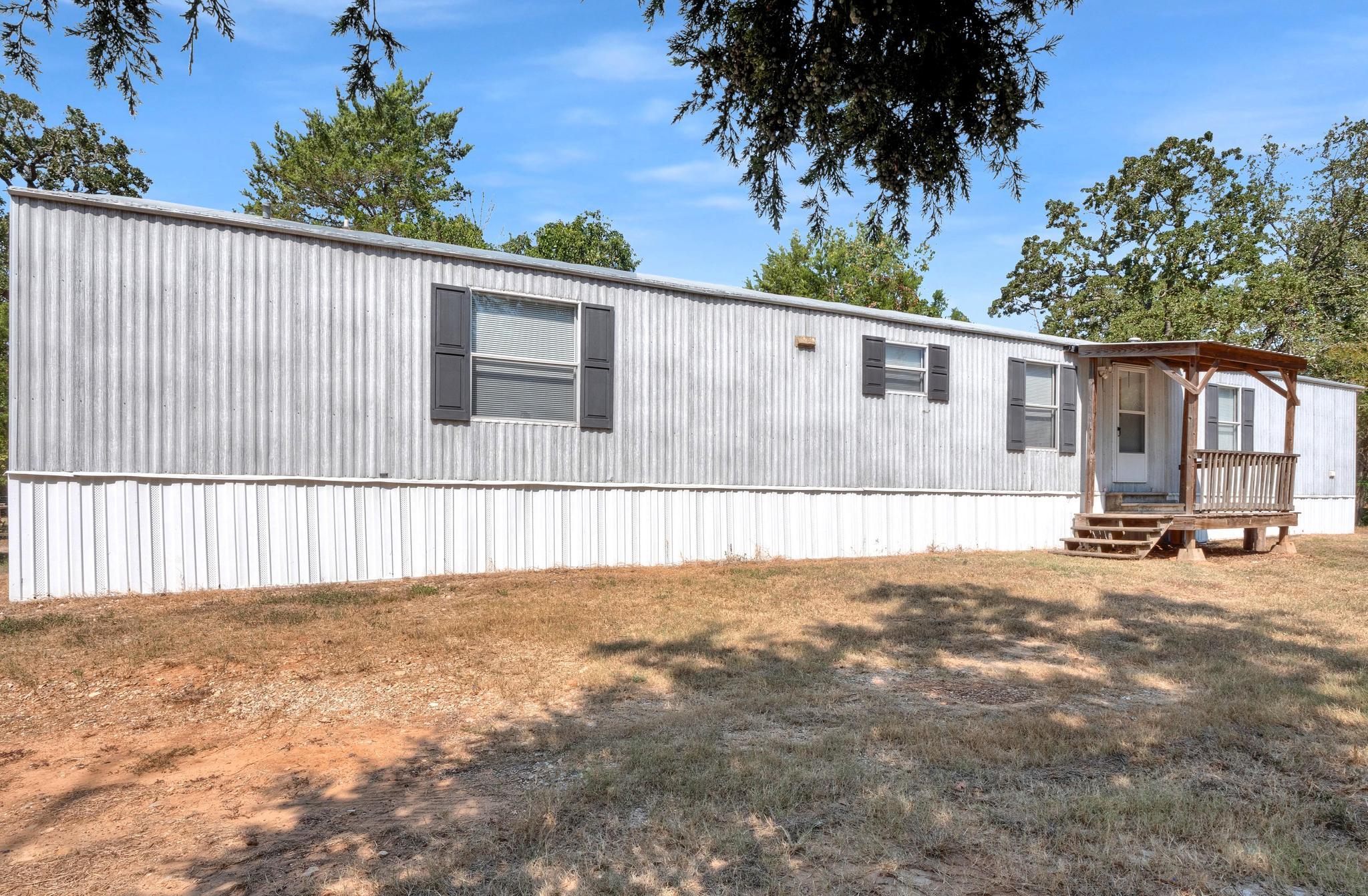 110 Swift Ln, Bastrop, TX 78602