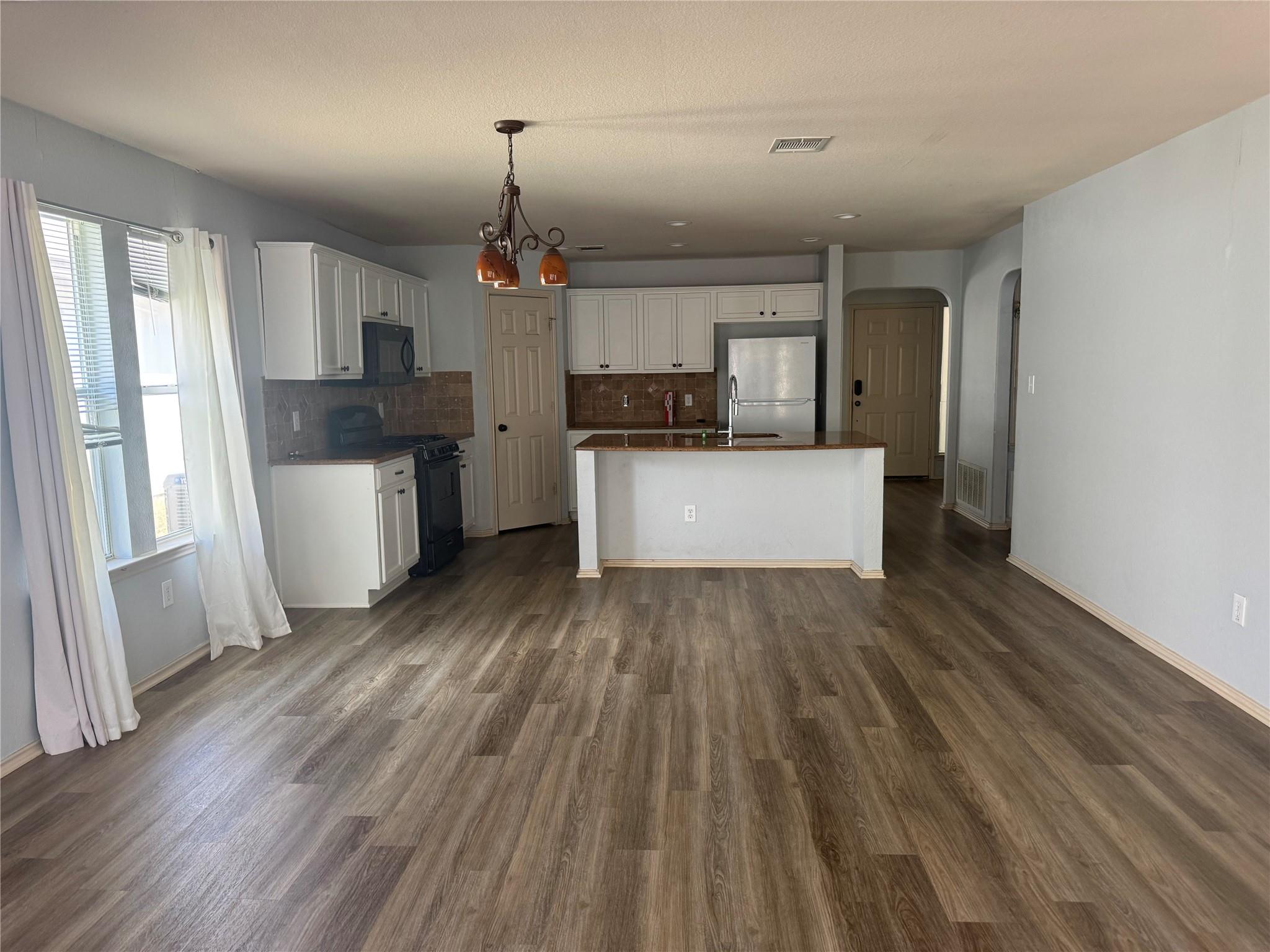 510 Red Tails Dr NE, Austin, TX 78725