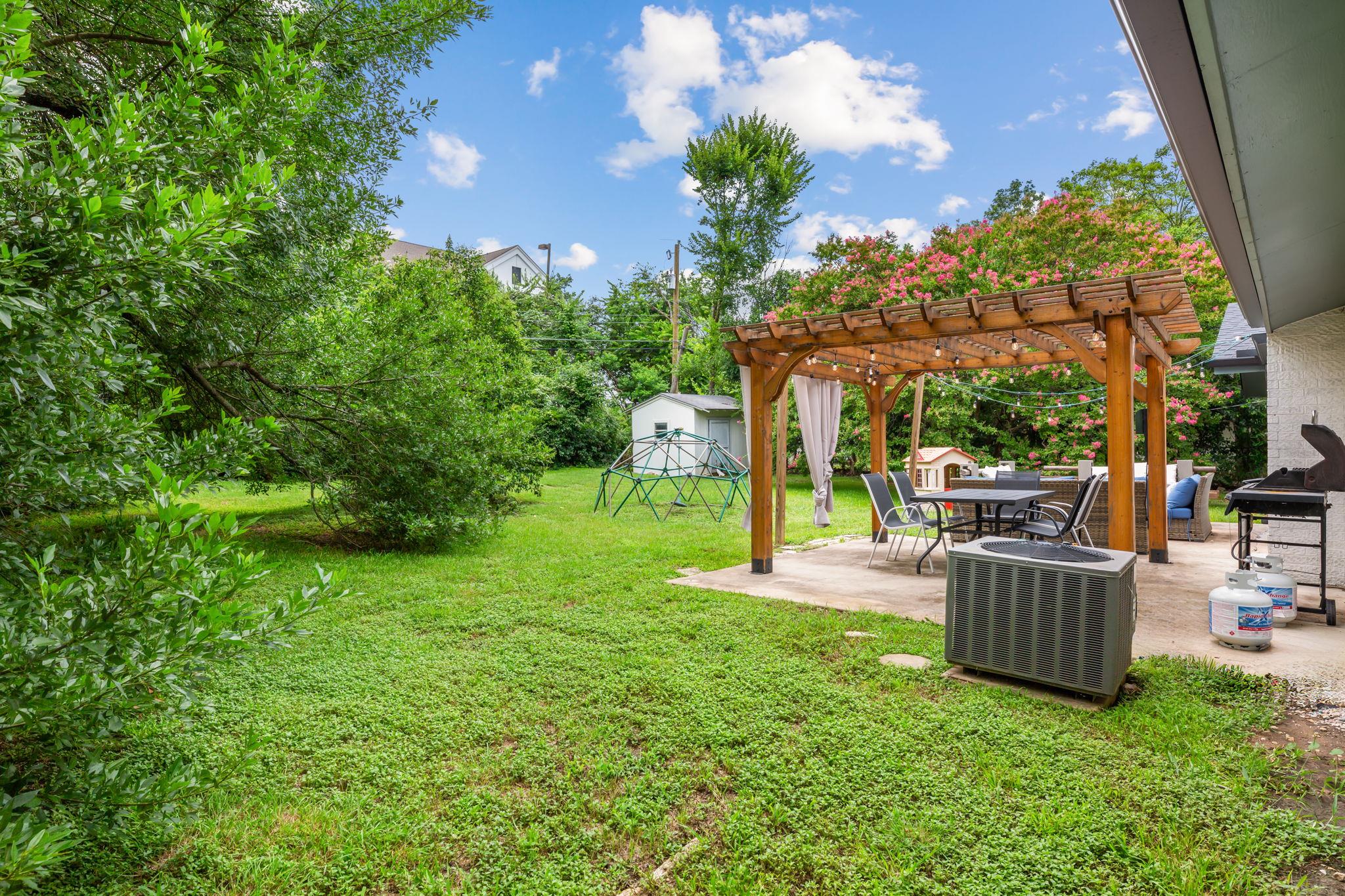 201 FAIRLANE Dr, Round Rock, TX 78664