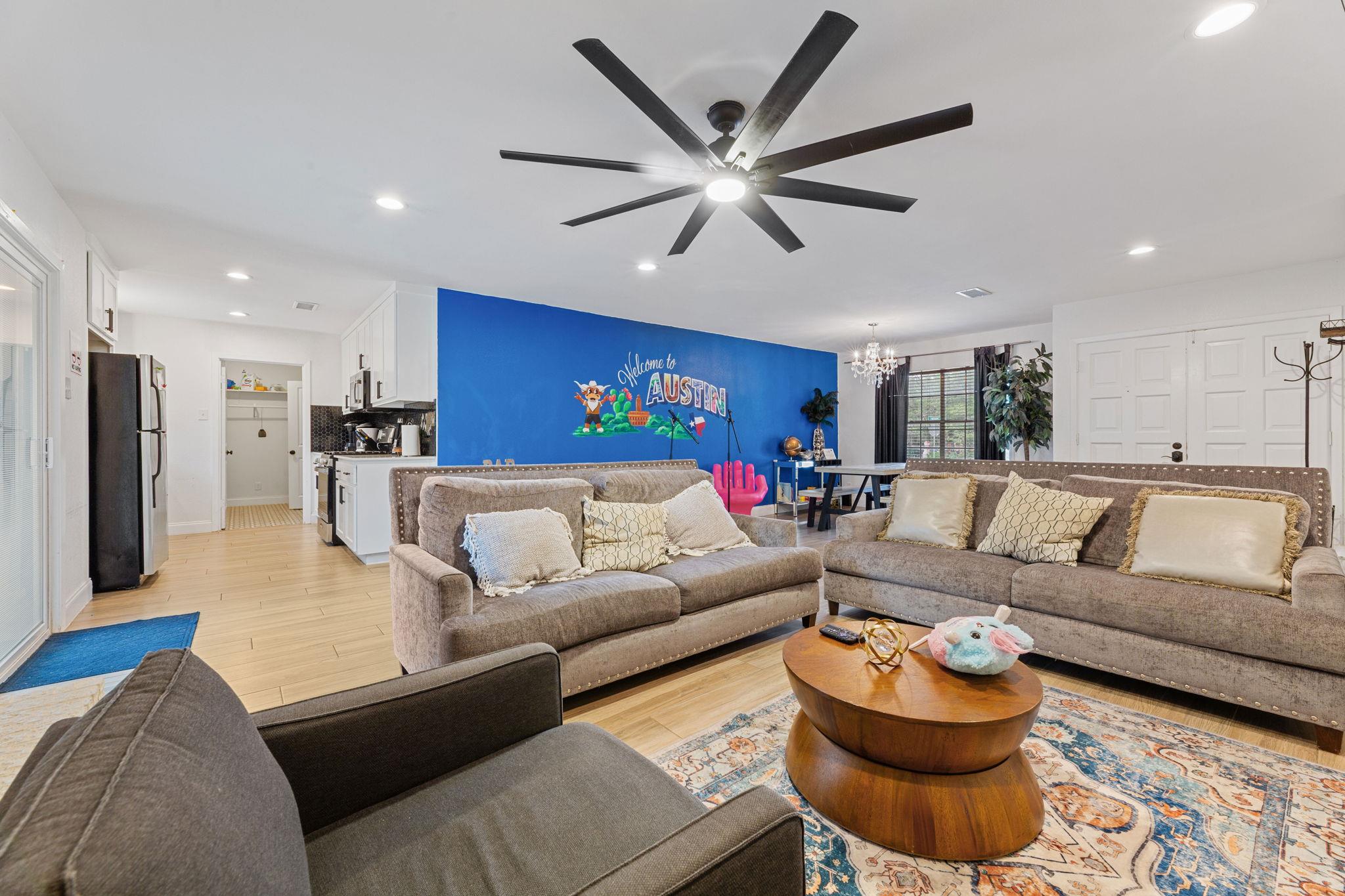 201 FAIRLANE Dr, Round Rock, TX 78664