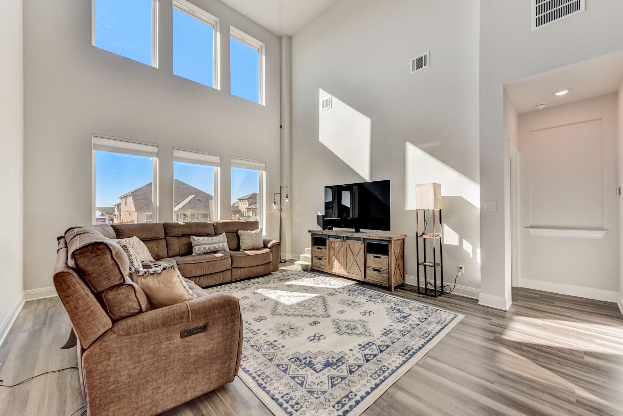 2121 Prairie Oaks Dr, Georgetown, TX 78628