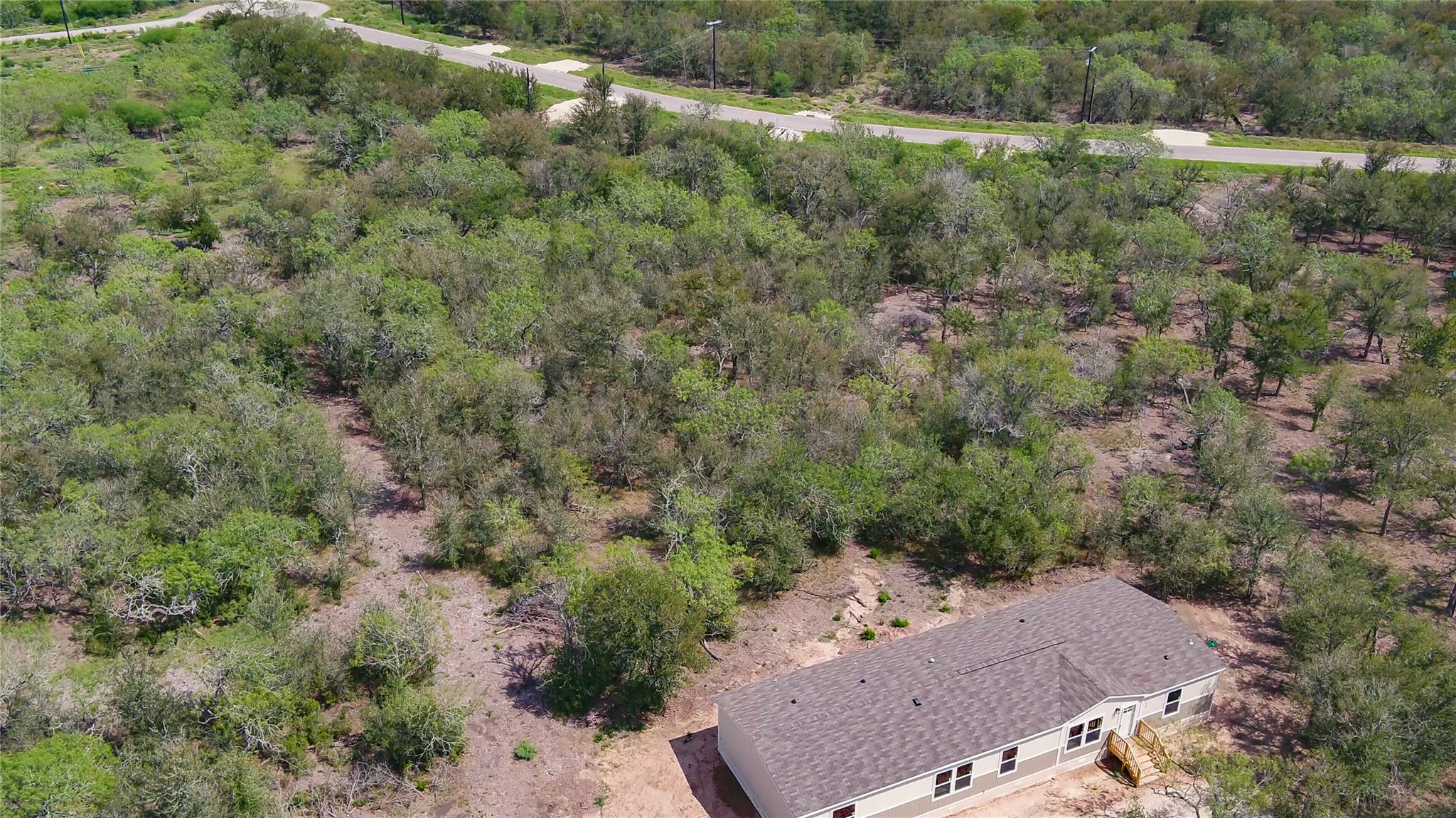 123 Baylen Clifton Ln, Lockhart, TX 78644