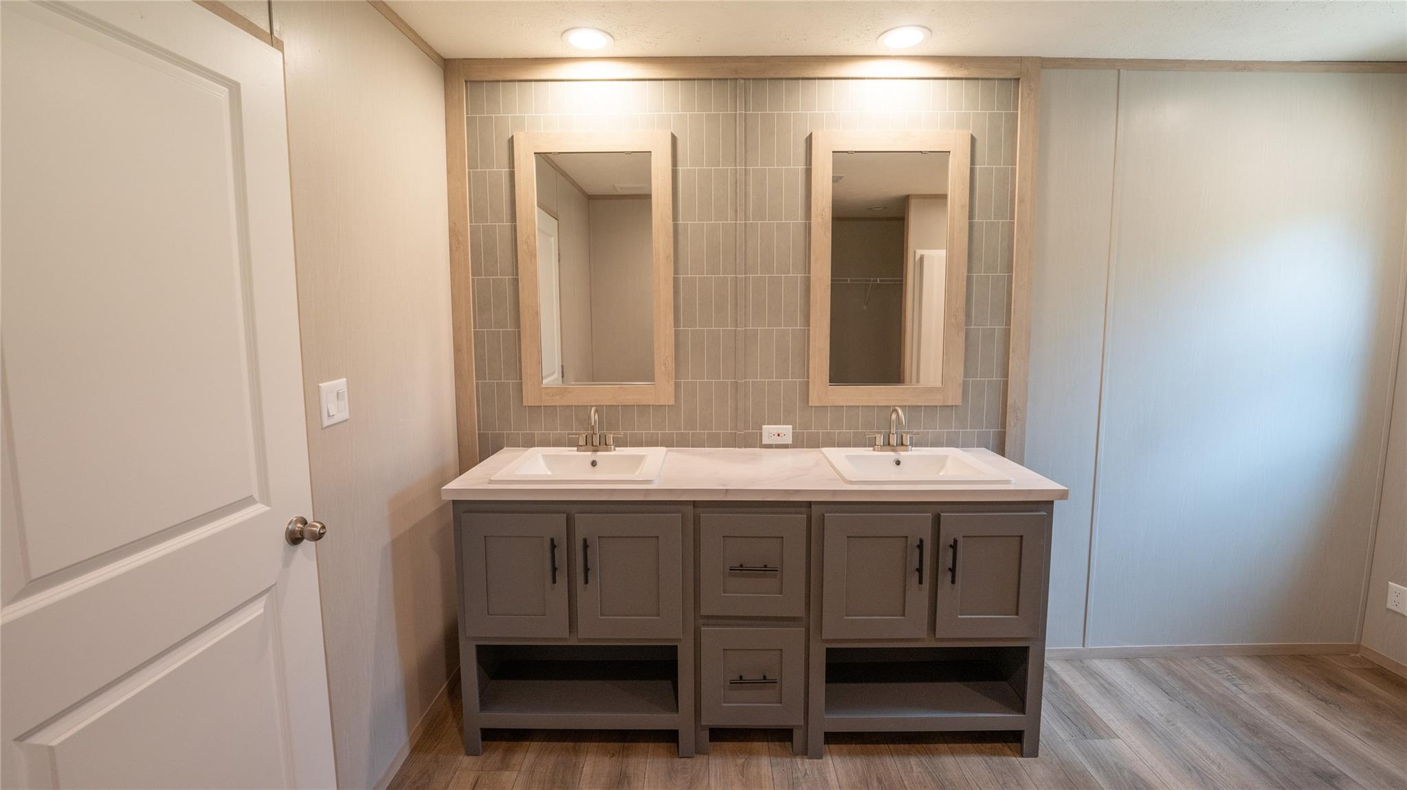 123 Baylen Clifton Ln, Lockhart, TX 78644