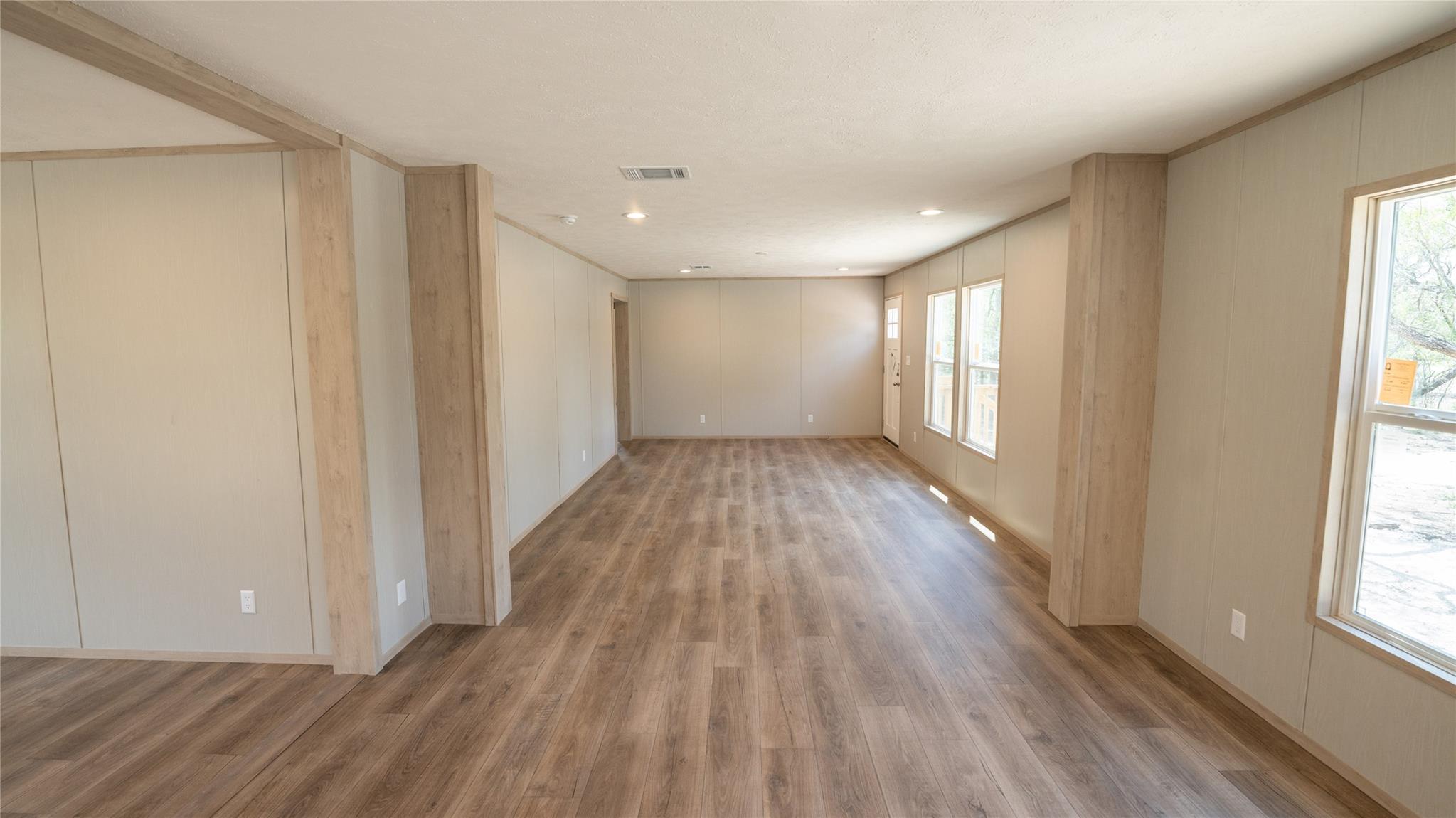 123 Baylen Clifton Ln, Lockhart, TX 78644