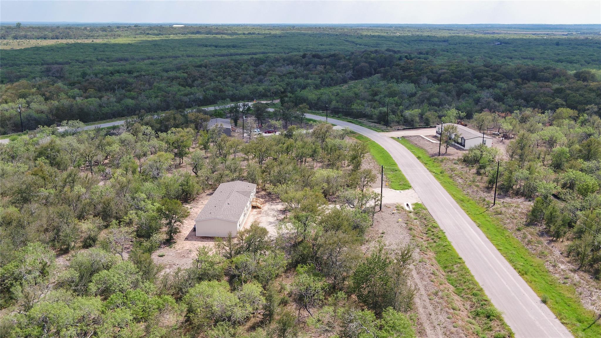 123 Baylen Clifton Ln, Lockhart, TX 78644