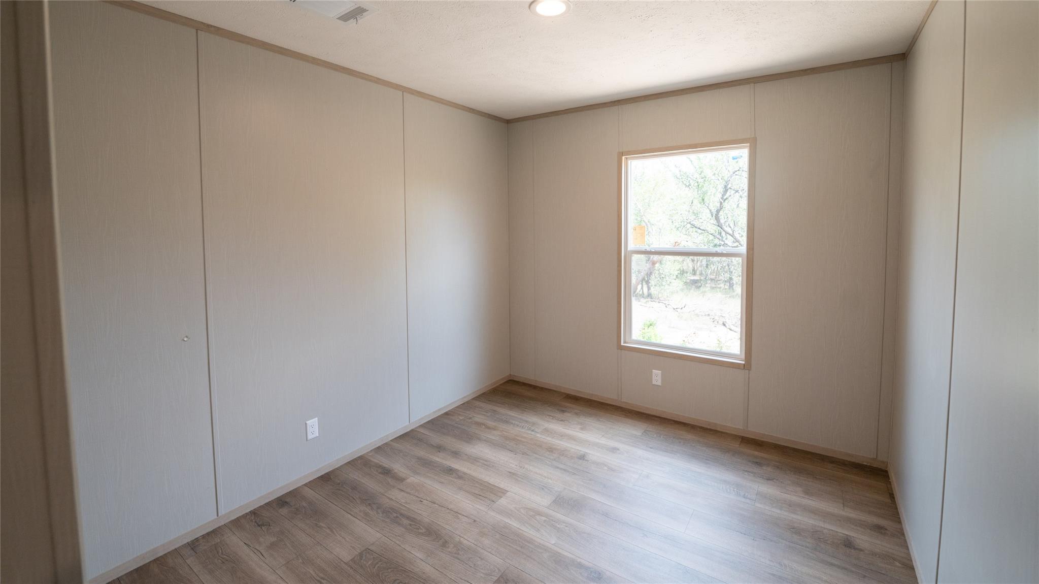 123 Baylen Clifton Ln, Lockhart, TX 78644