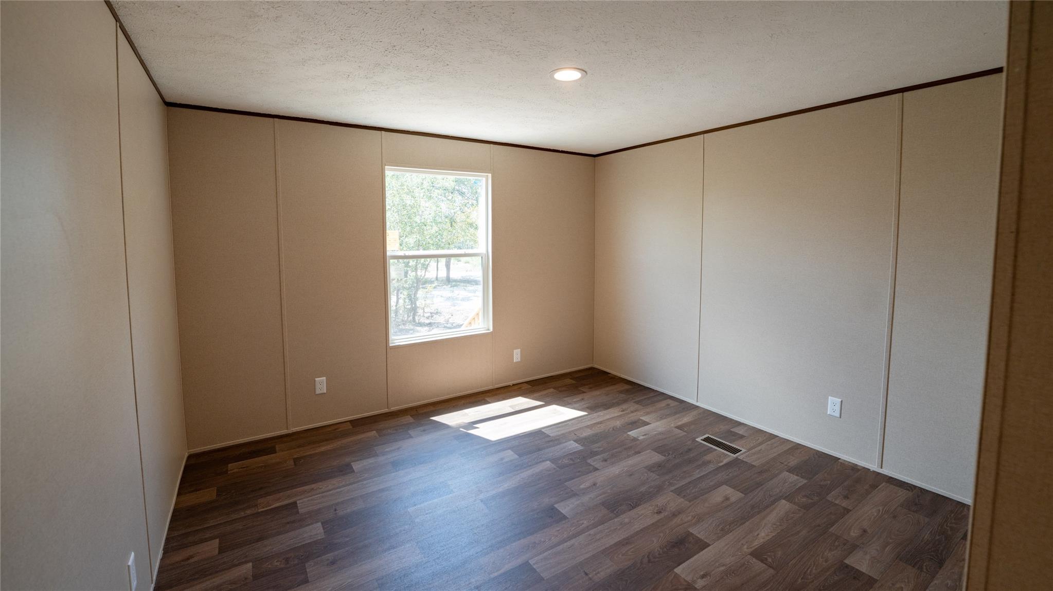 160 Brinley Mae Way, Lockhart, TX 78644