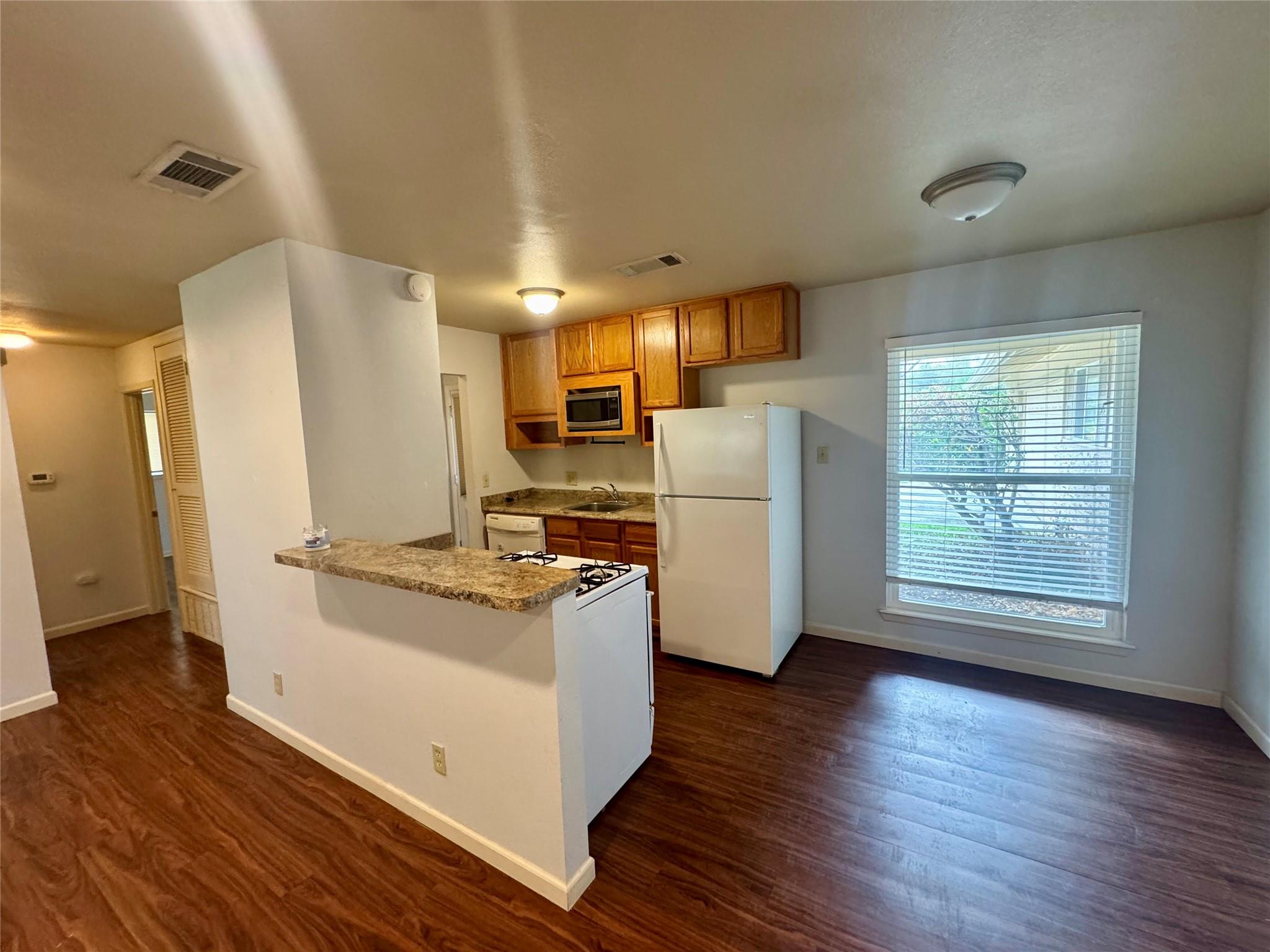 2102 Pompton Dr # AA, Austin, TX 78757