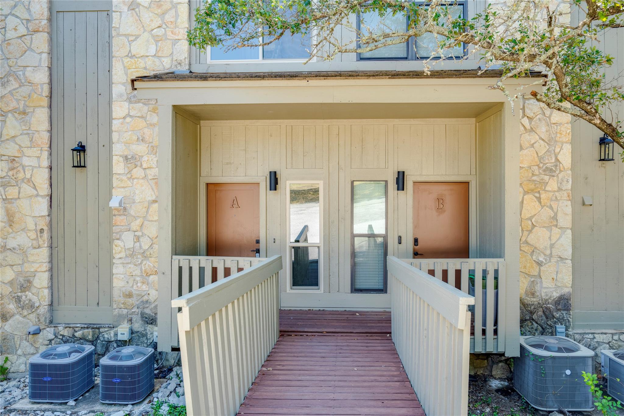 801 Grassy Knl # A, Horseshoe Bay, TX 78657