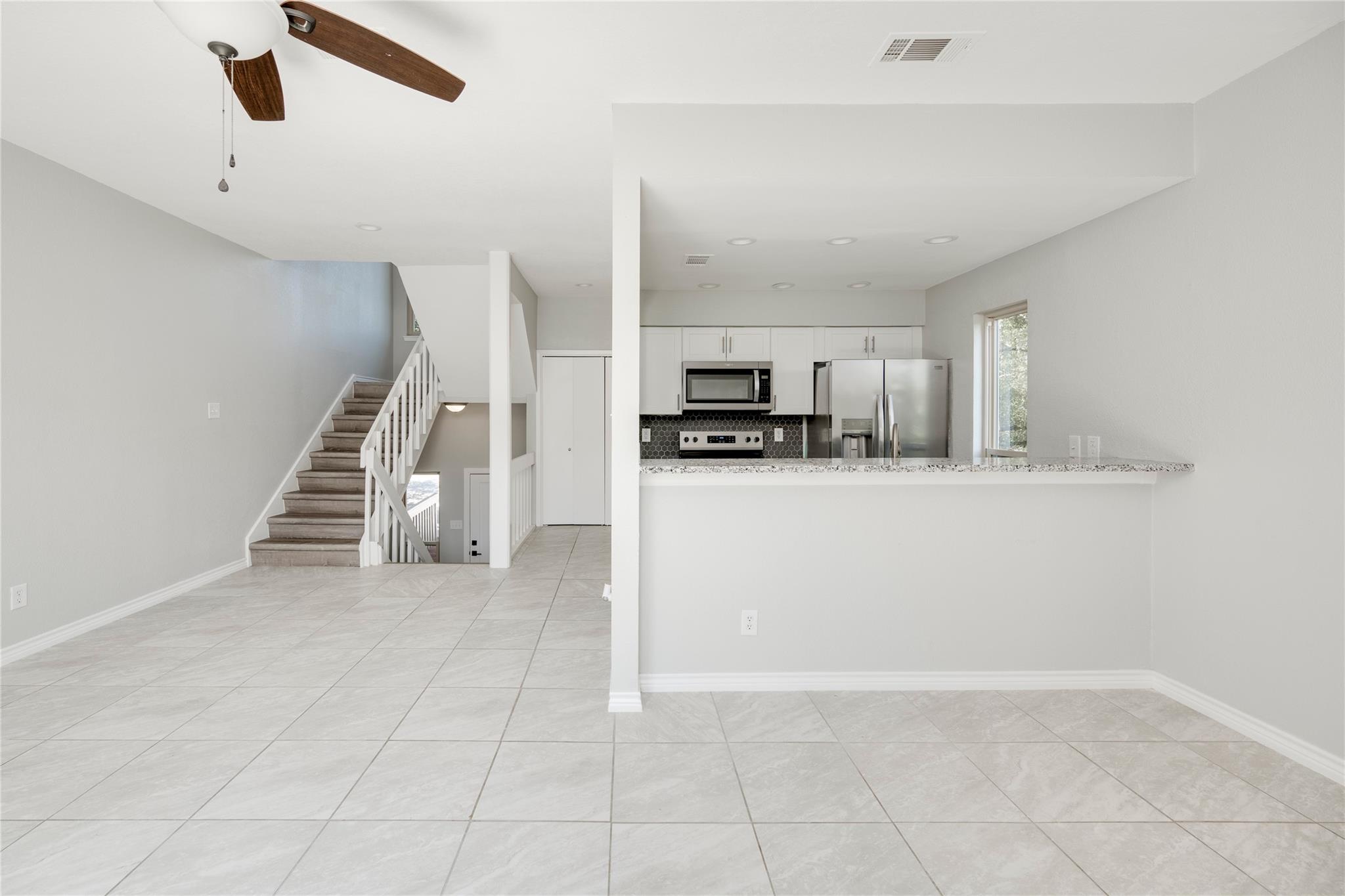 801 Grassy Knl # A, Horseshoe Bay, TX 78657